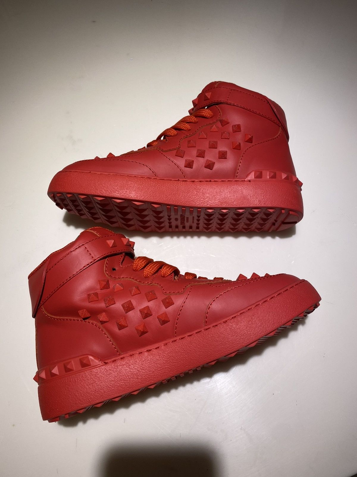 Valentino Brand New Valentino Garavani Stud Sneakers Size US 5 / IT 35 - 5 Thumbnail