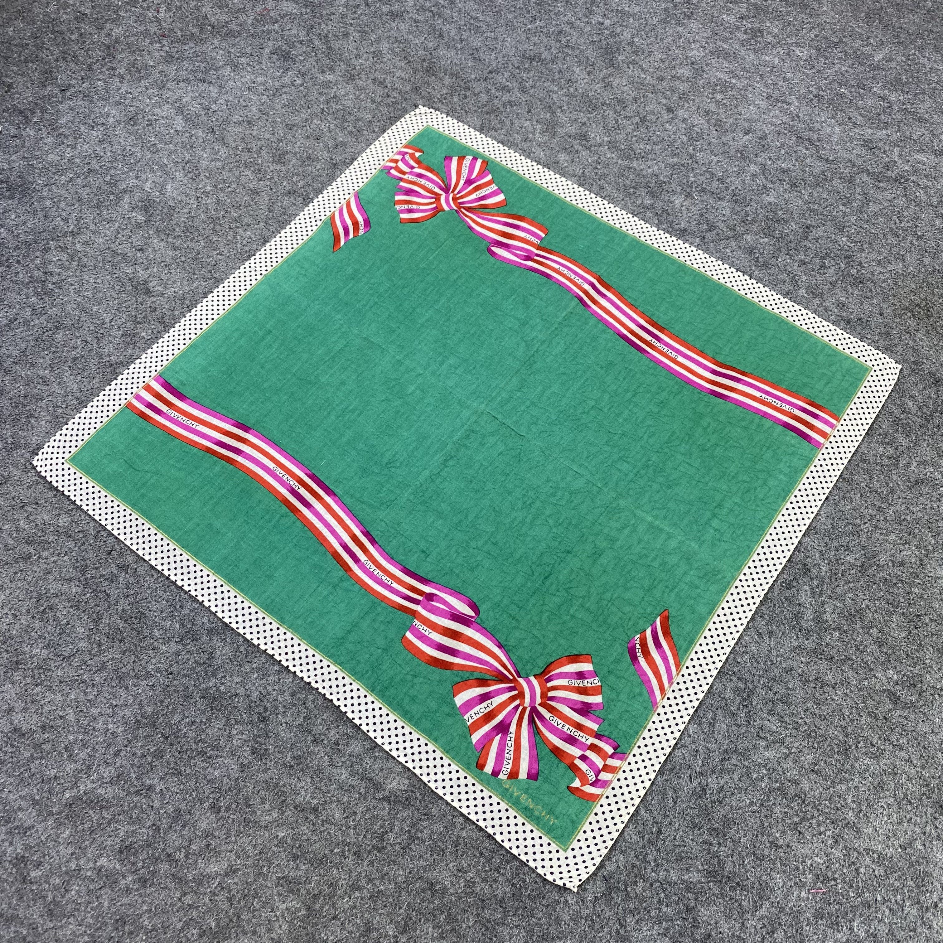 Givenchy Givenchy Handkerchief / Bandana / Neckerchief-B2360 Size ONE SIZE - 4 Thumbnail