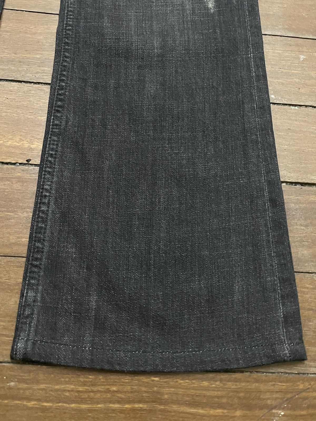 Le Grande Bleu (L.G.B.) Rare Vintage Japanese Brand Genoese Waxed Flared Jeans 2000s Size US 27 - 6 Thumbnail