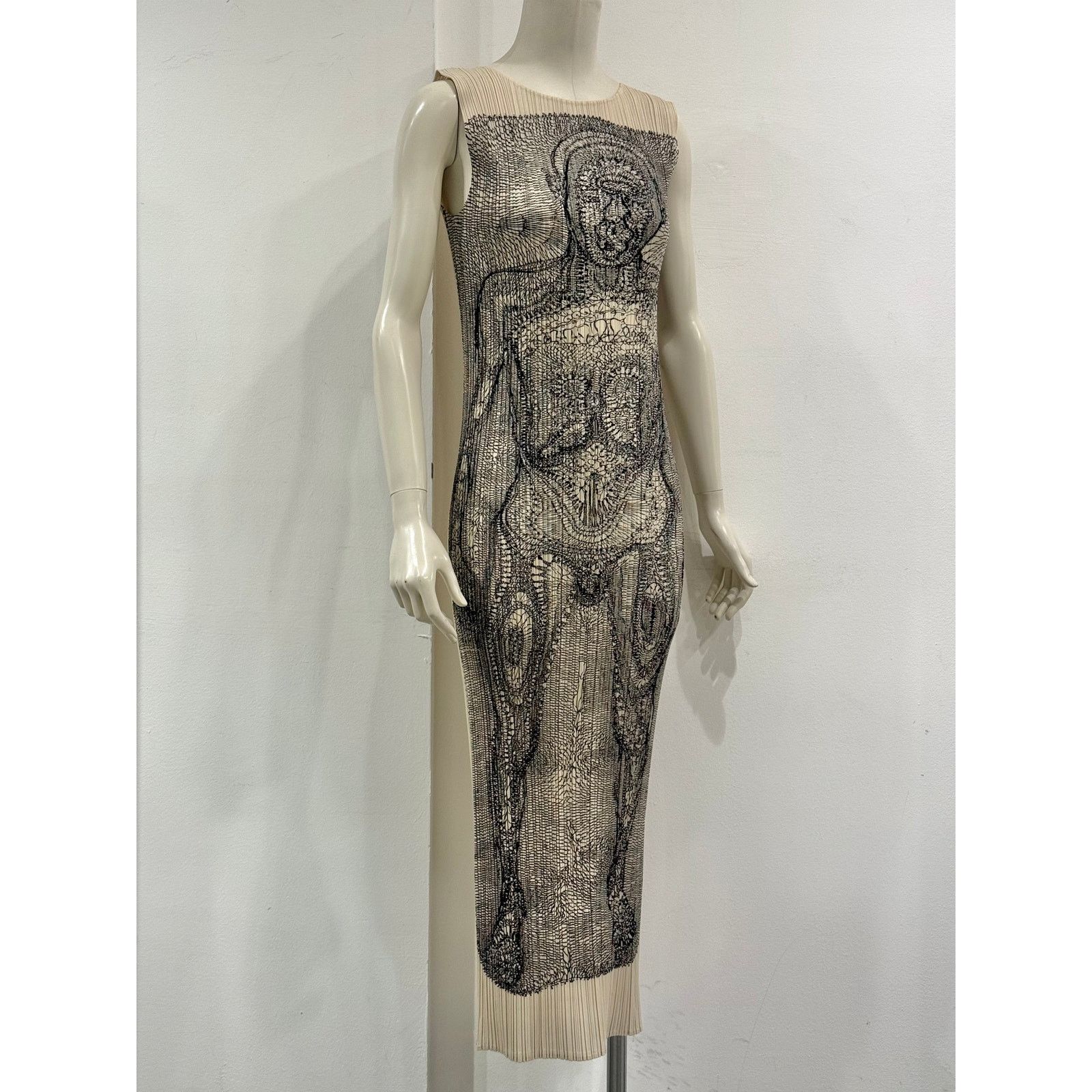 1998 Issey Miyake guest artist series n3 Tim Hawkinson