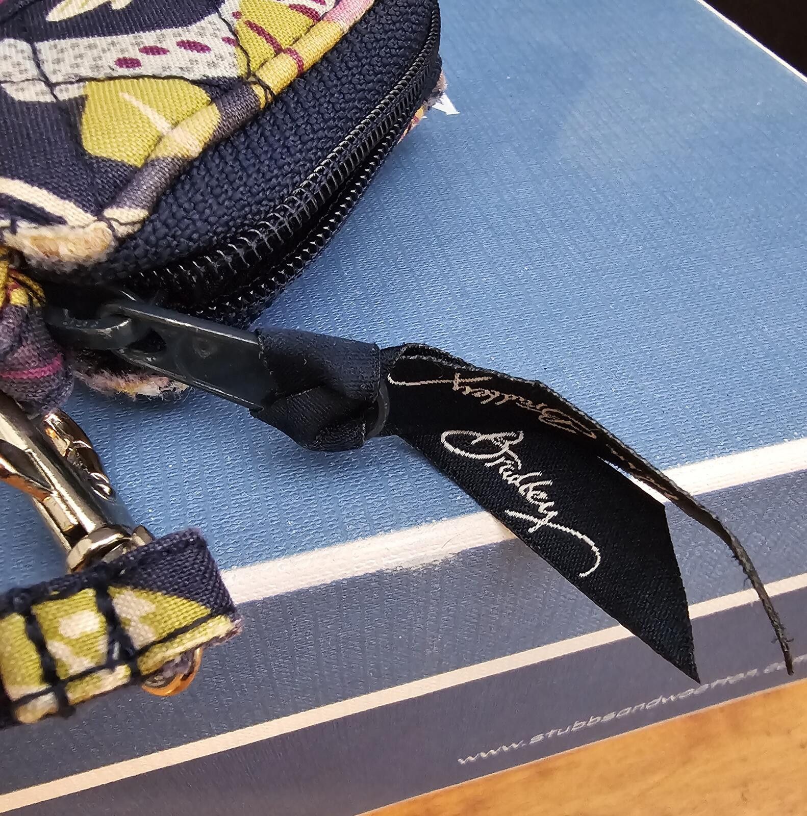 Other Vera Bradley Quilted Wristlet with Floral and Bird Pattern Size ONE SIZE - 3 Thumbnail