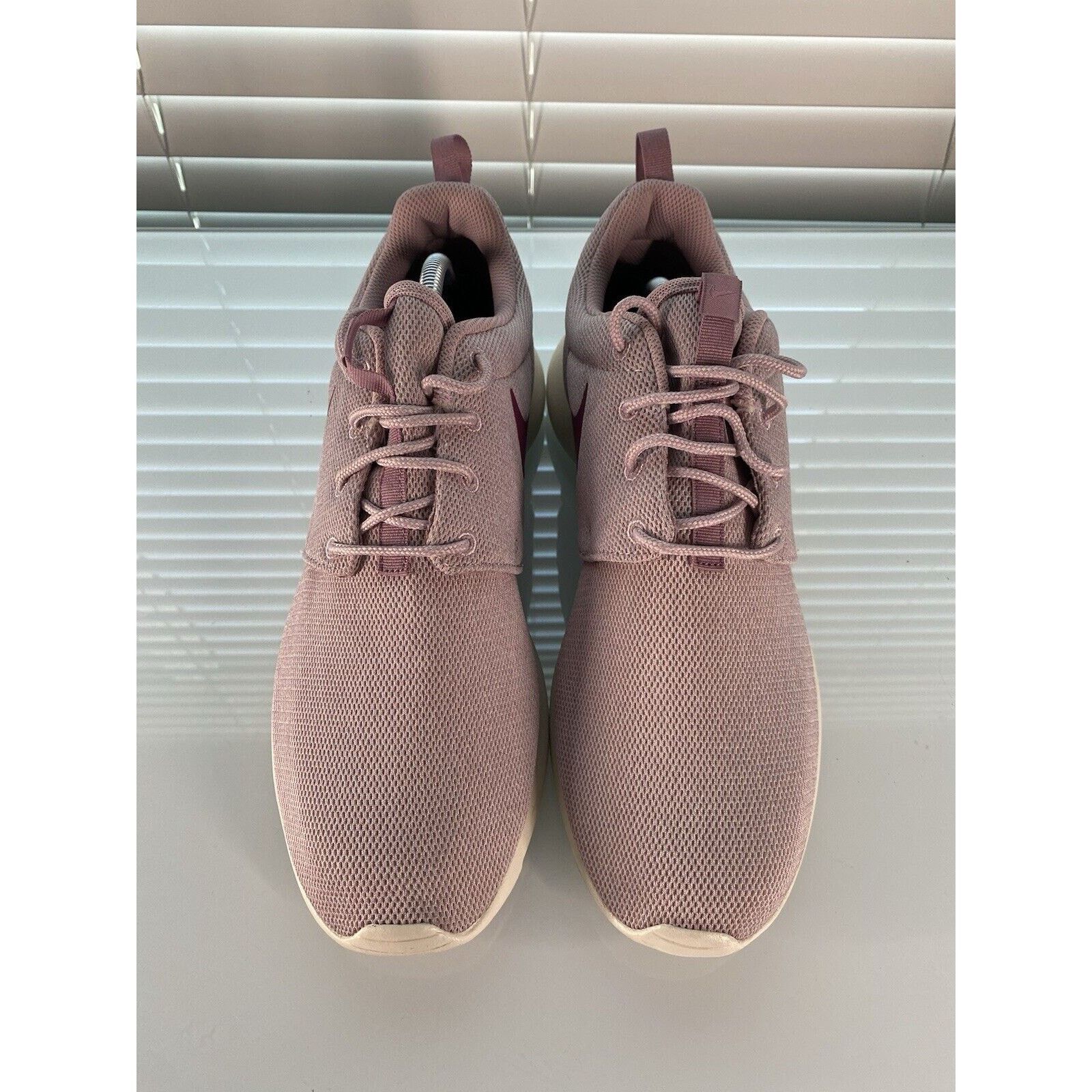 Nike Nike Roshe One Women's Size 6 Purple Athletic Shoes Size US 5.5 / IT 35.5 - 2 Thumbnail