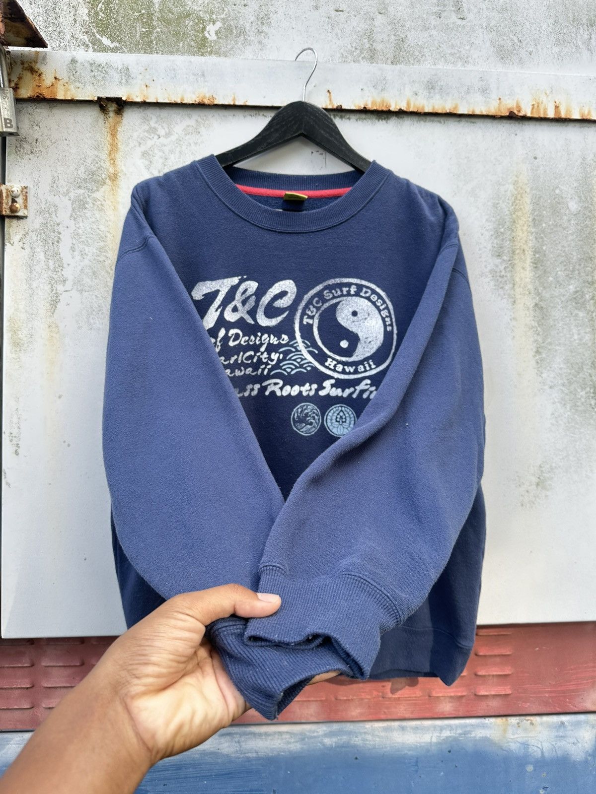 Vintage 👹Vintage T&C Surf Design Hawaii Crewneck Size US L / EU 52-54 / 3 - 5 Thumbnail