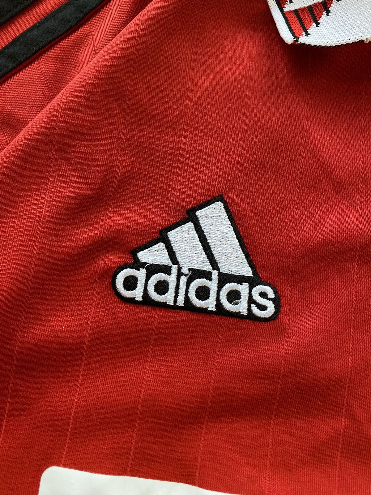 Adidas × Vintage Adidas Manchester United #11 Martial 2022 UEFA Soccer Jersey Size US M / EU 48-50 / 2 - 6 Thumbnail