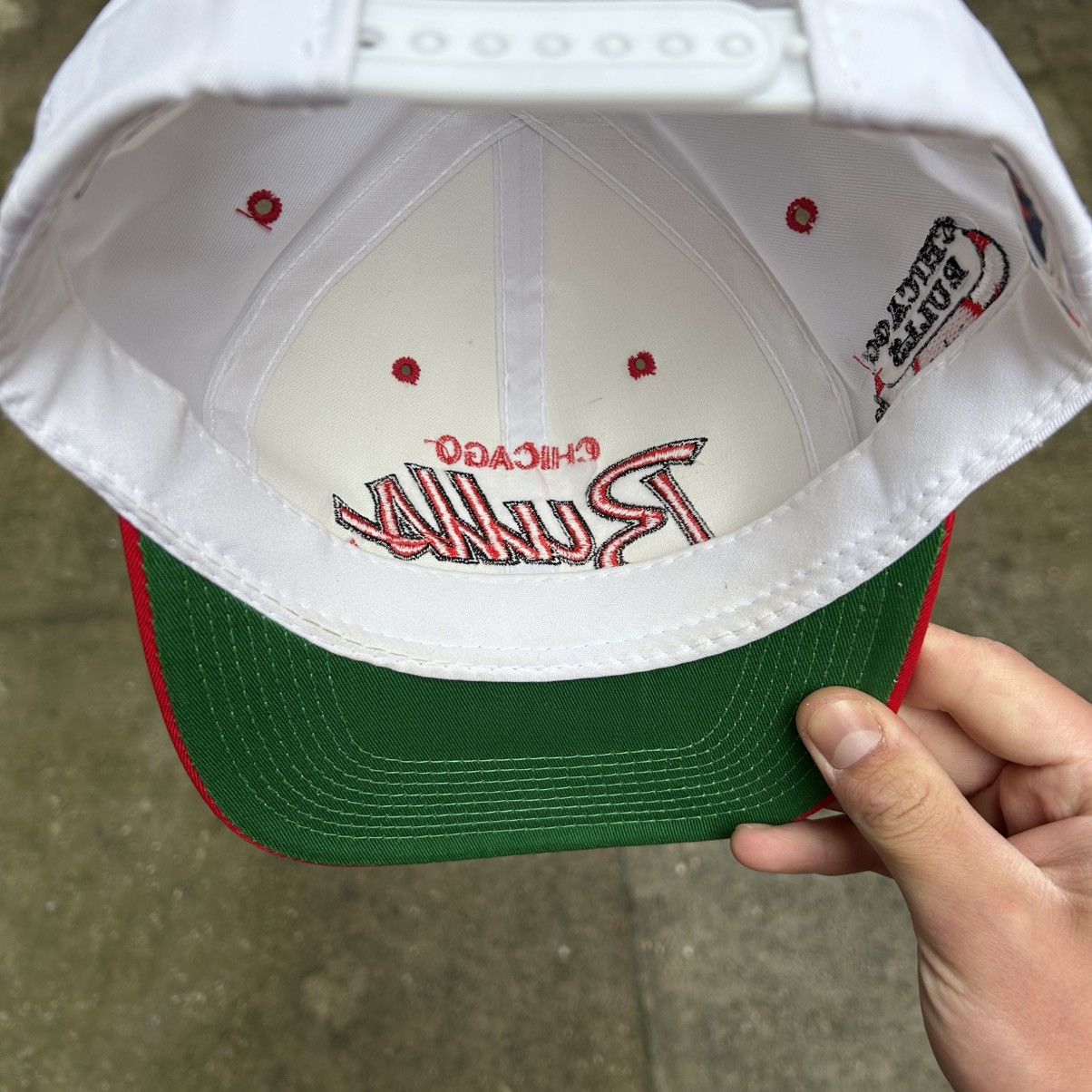 NBA × Sports Specialties Vintage Sport Specialities Chicago Bulls Script SnapBack Size ONE SIZE - 11 Thumbnail