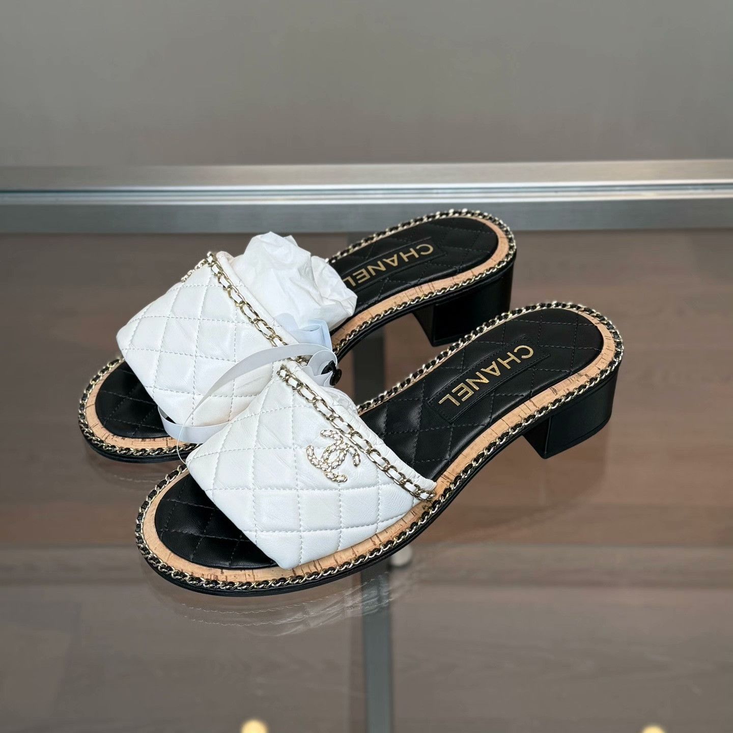 Chanel Chanel Retro White Sandals 25 Women Size US 8 / IT 38 - 1 Thumbnail