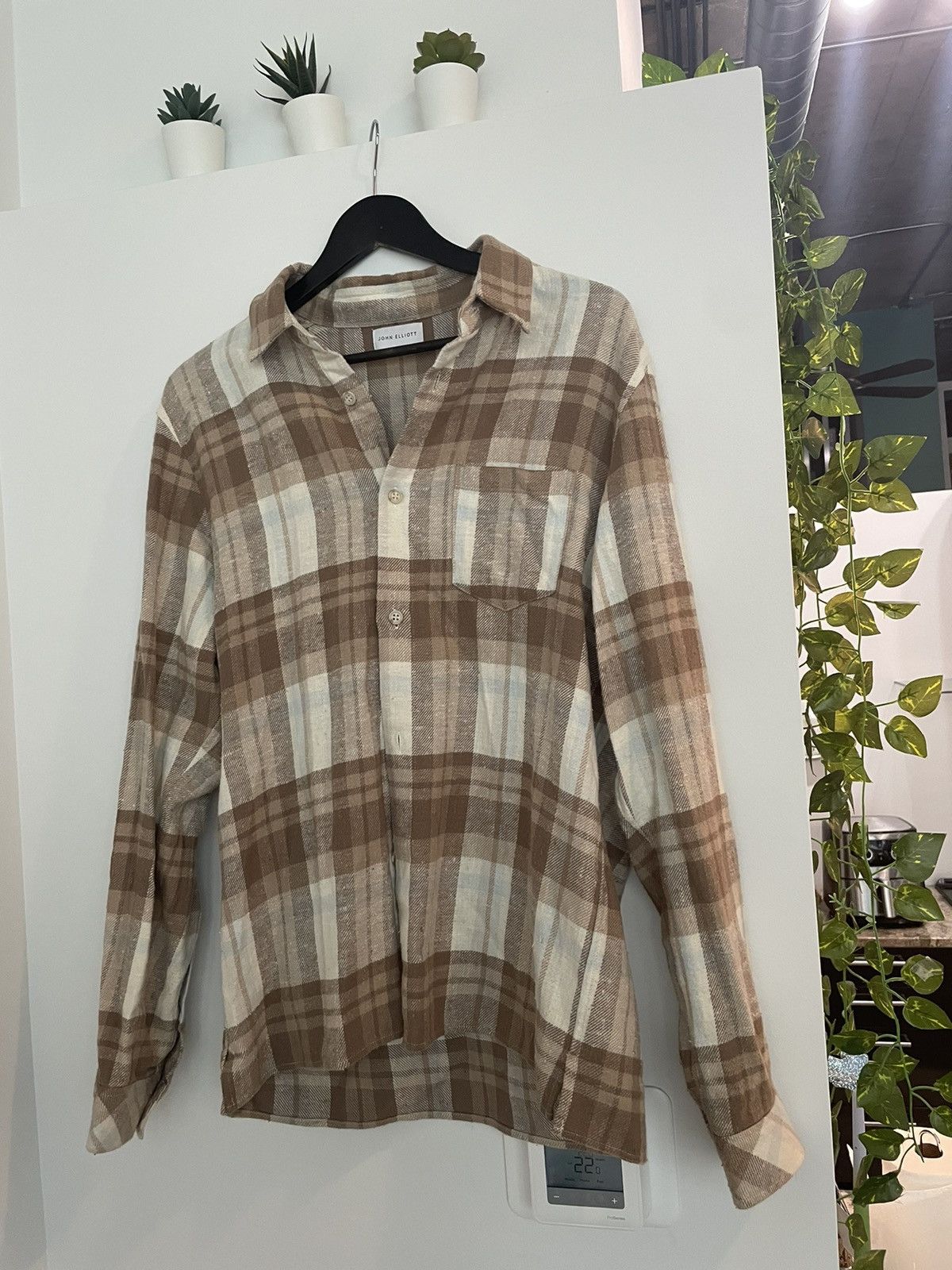 John Elliott John Elliot Beige Straight Hem Shirt Size US L / EU 52-54 / 3 - 1 Thumbnail
