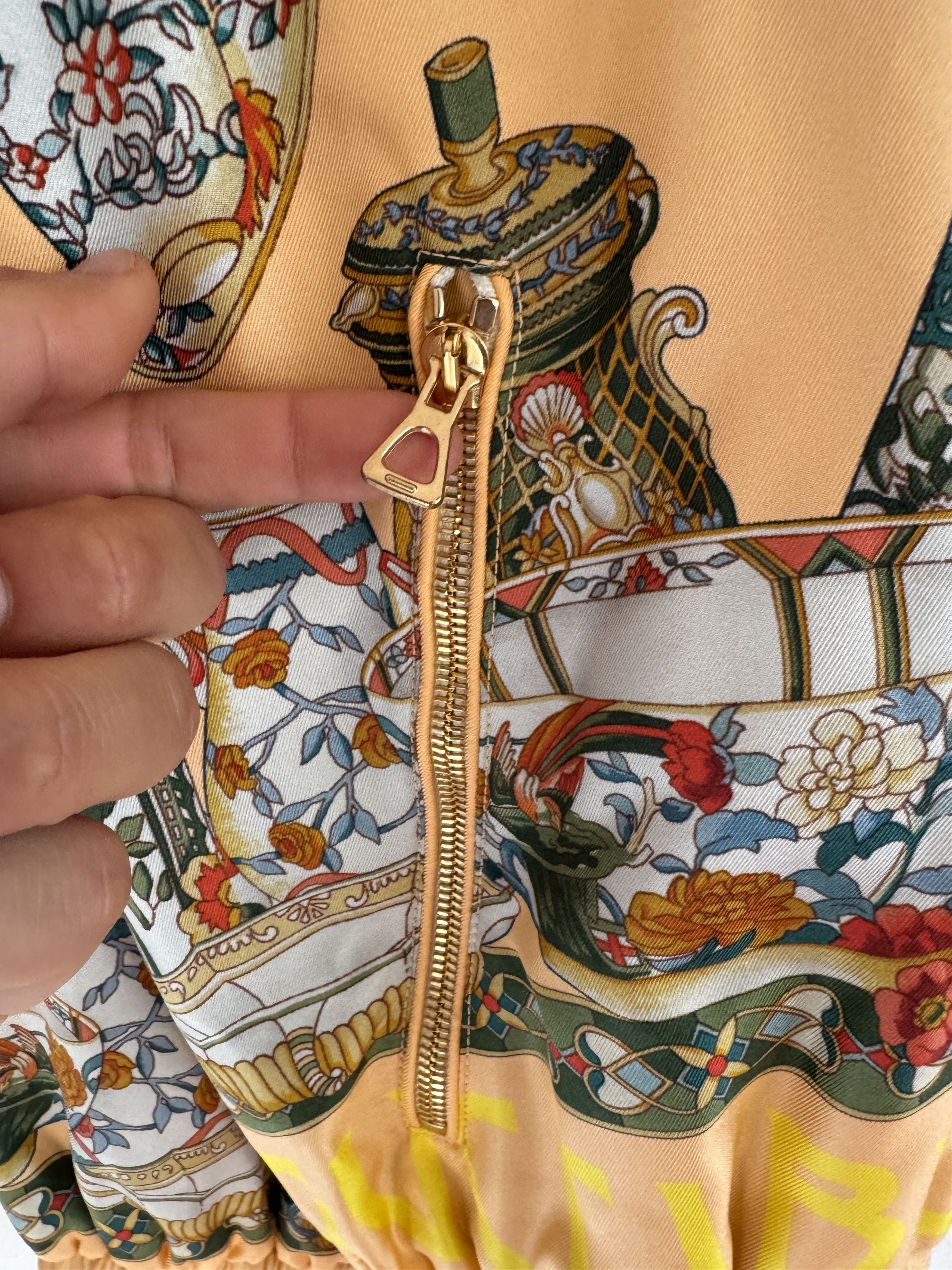 Gucci 1of1 SAMPLE Ceramic Print Silk Track Jacket Size US L / EU 52-54 / 3 - 12 Thumbnail