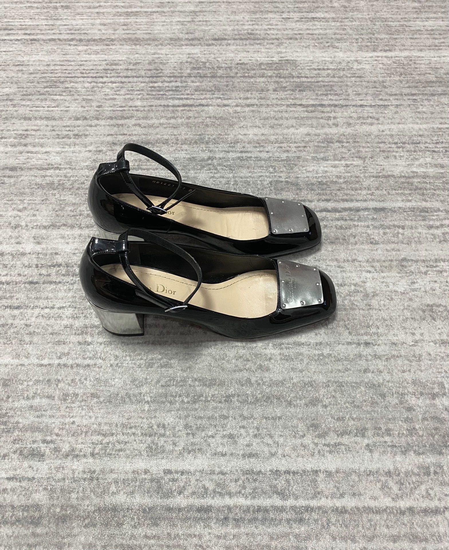 Christian Dior Monsieur Christian Dior Silver Mirror Block Heel Mary Jane Heels Size US 6.5 / IT 36.5 - 2 Thumbnail