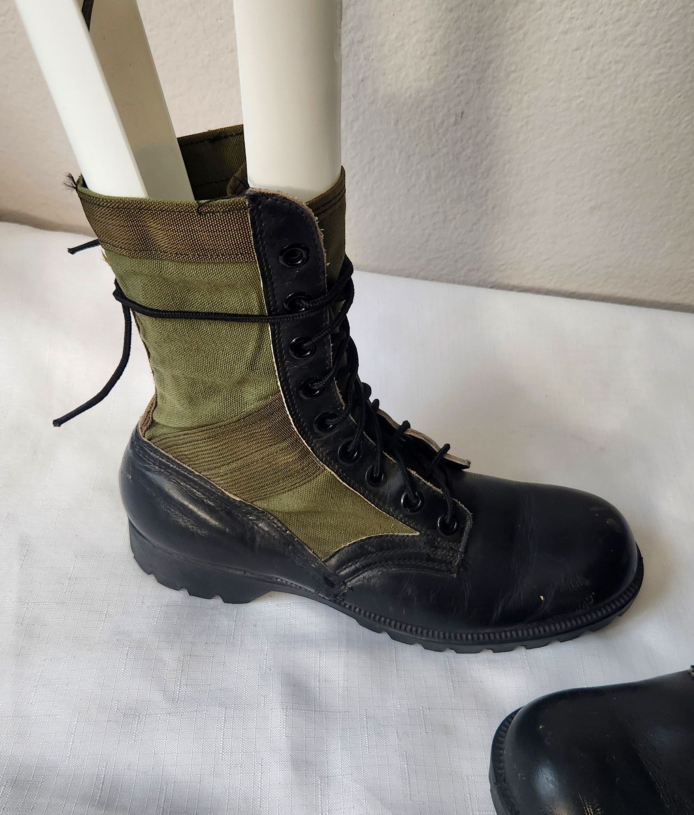 Vintage Vintage 1960s Vietnam Era Combat Jungle Boots SZ 8 N Tropica Size US 8 / EU 41 - 7 Thumbnail