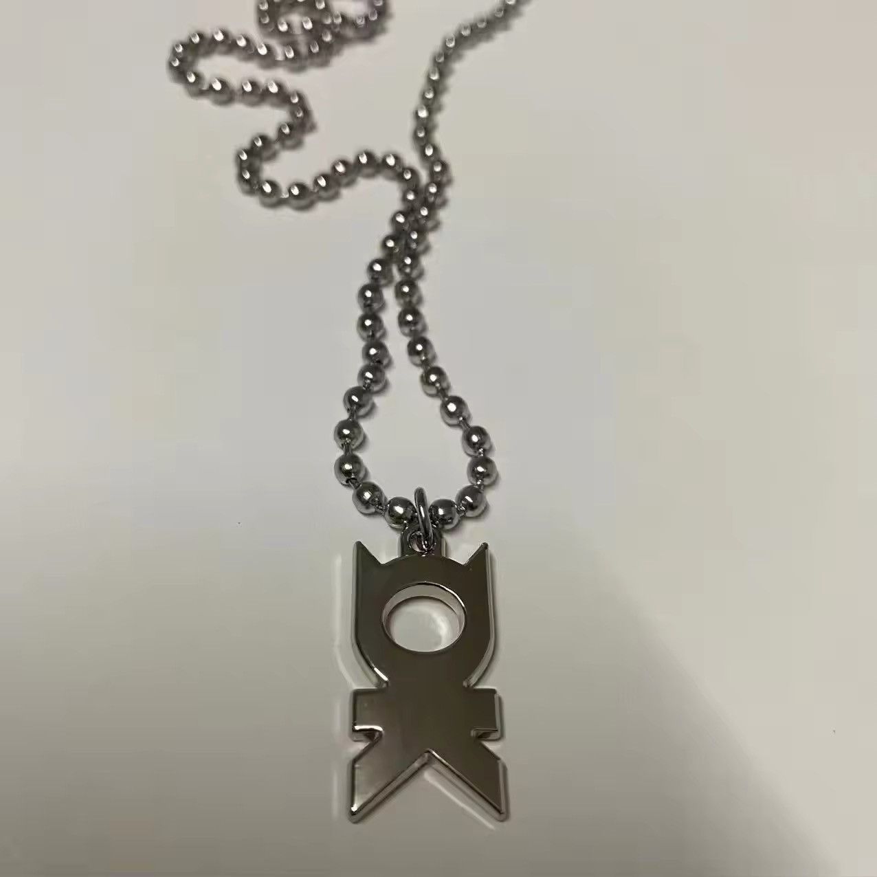 Jewelry Curved OK Metal Letter Pendant Necklace Size ONE SIZE - 2 Thumbnail