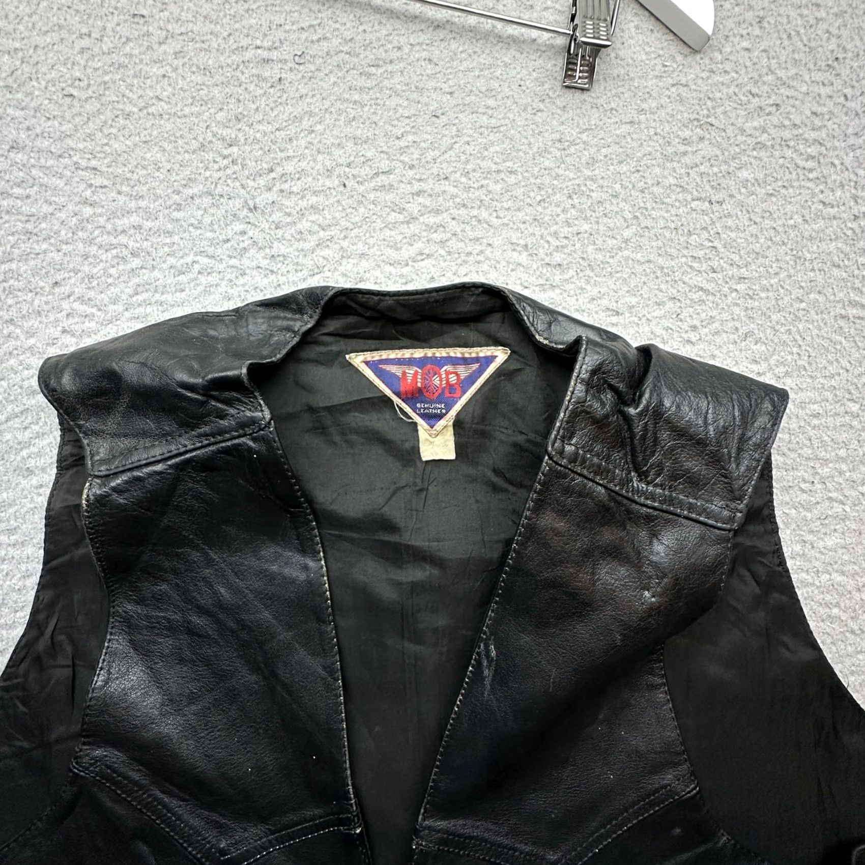 Vintage VINTAGE MOB Genuine Leather Biker Vest Mens 3XL Vietnam Patches Button Black Leather Vest Mens 3XL Vietnam Motorcycle Size US XXL / EU 58 / 5 - 6 Thumbnail