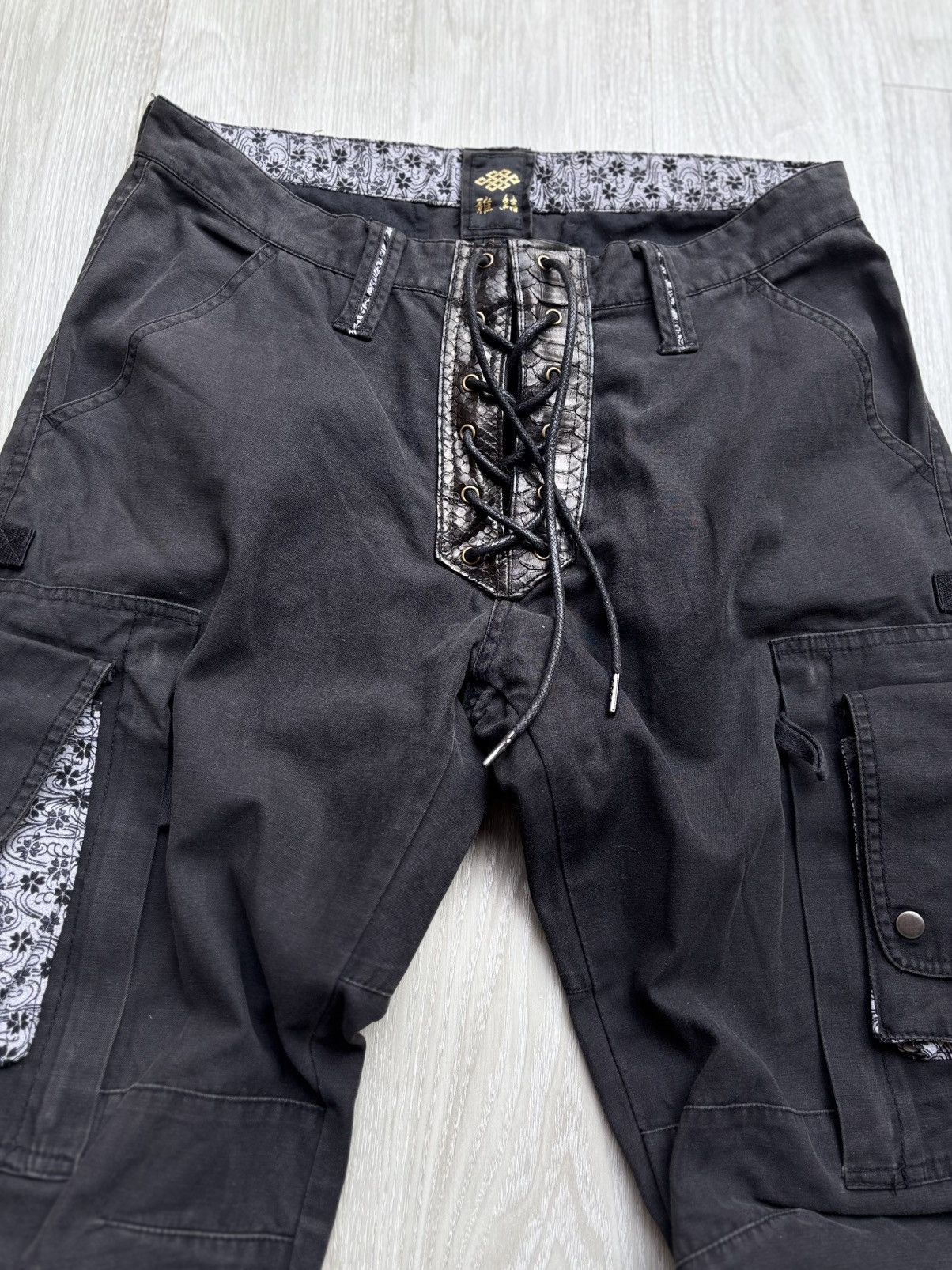 Japanese Brand Lace up flare cargo pants Size US 33 - 2 Thumbnail
