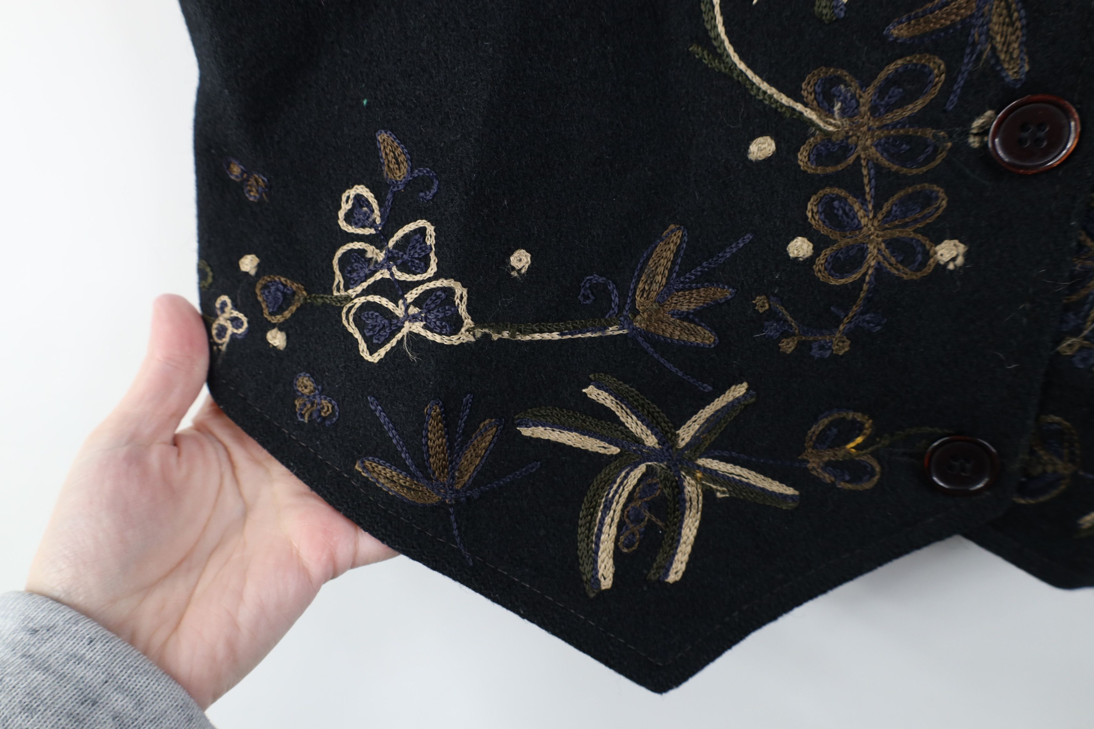 Vintage Vintage 90s Streetwear Wool Blend Embroidered Flower Jacket Size L / US 10 / IT 46 - 5 Thumbnail
