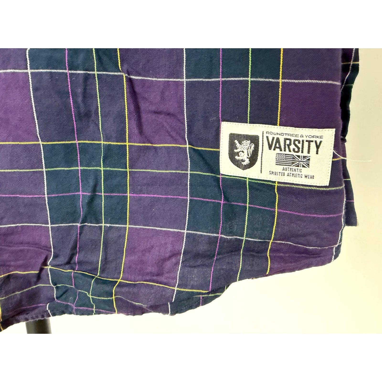 Roundtree & Yorke VINTAGE Roundtree & Yorke Varsity Shirt Men Large Purple Navy Plaid Button-Down Shirt Size US L / EU 52-54 / 3 - 5 Thumbnail