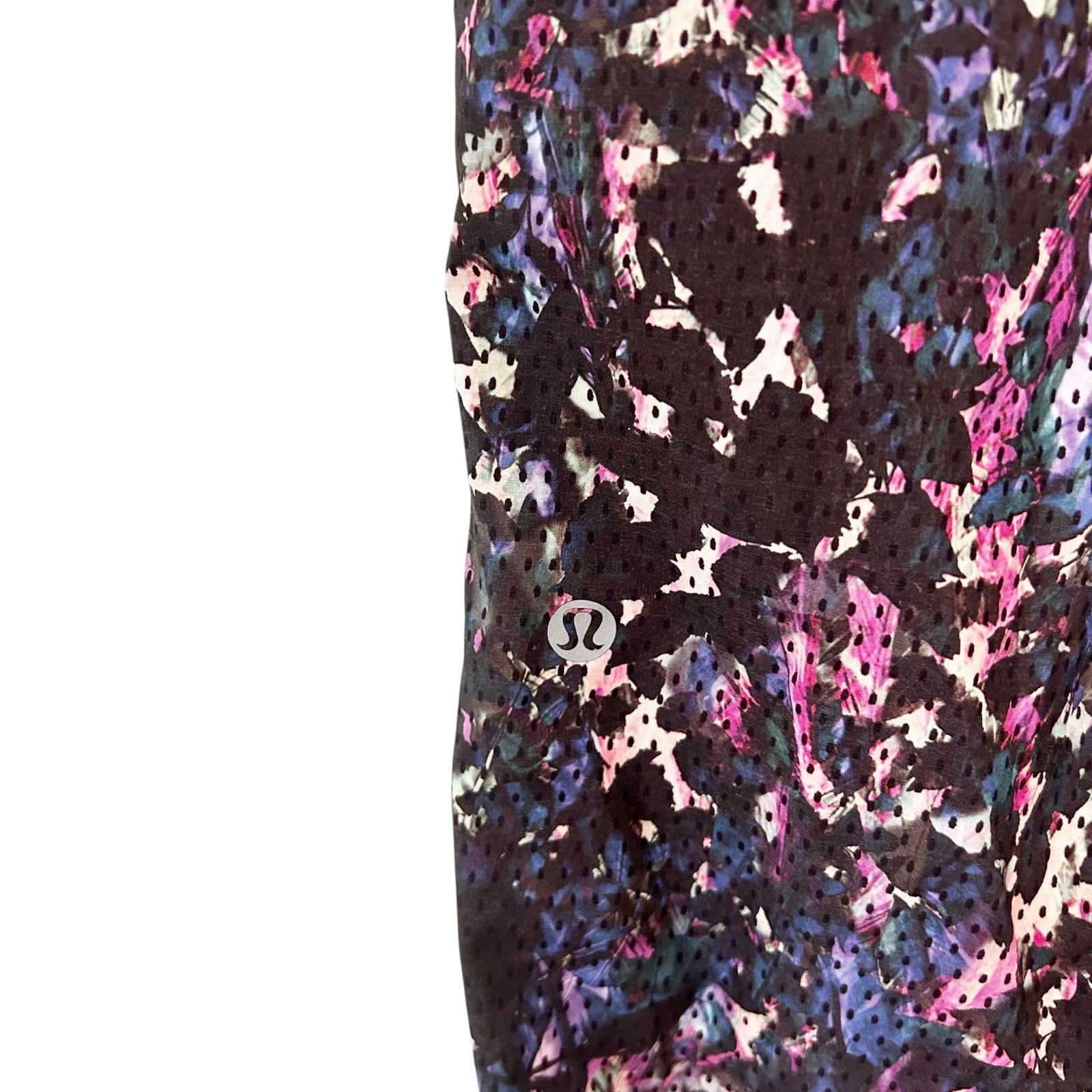 Lululemon Lululemon Om Pant Floral Sport Black Multi Sz S Size 27" / US 4 / IT 40 - 4 Thumbnail