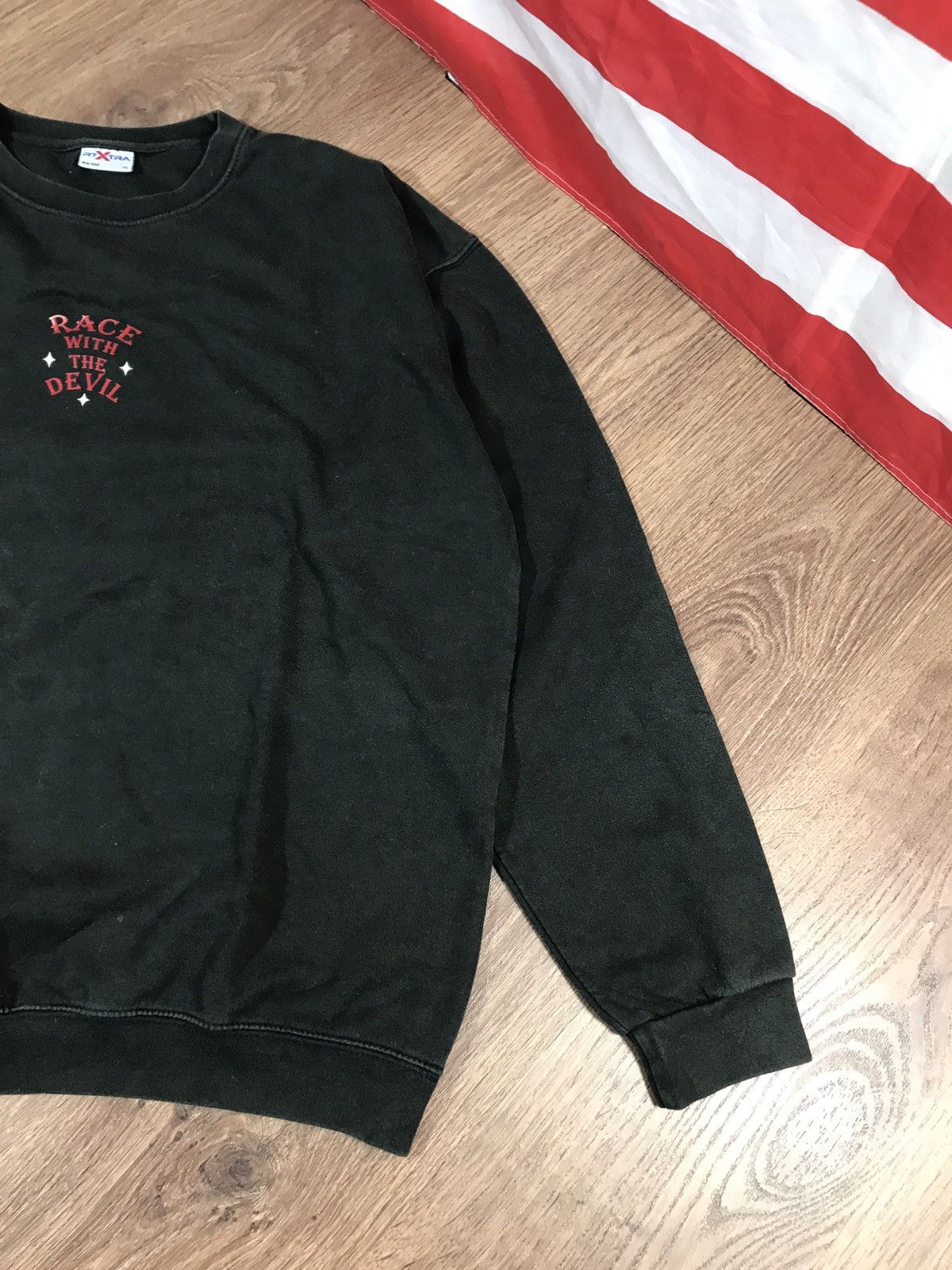 Vintage Vintage Race With The Devin Sweatshirt Size US XL / EU 56 / 4 - 4 Thumbnail