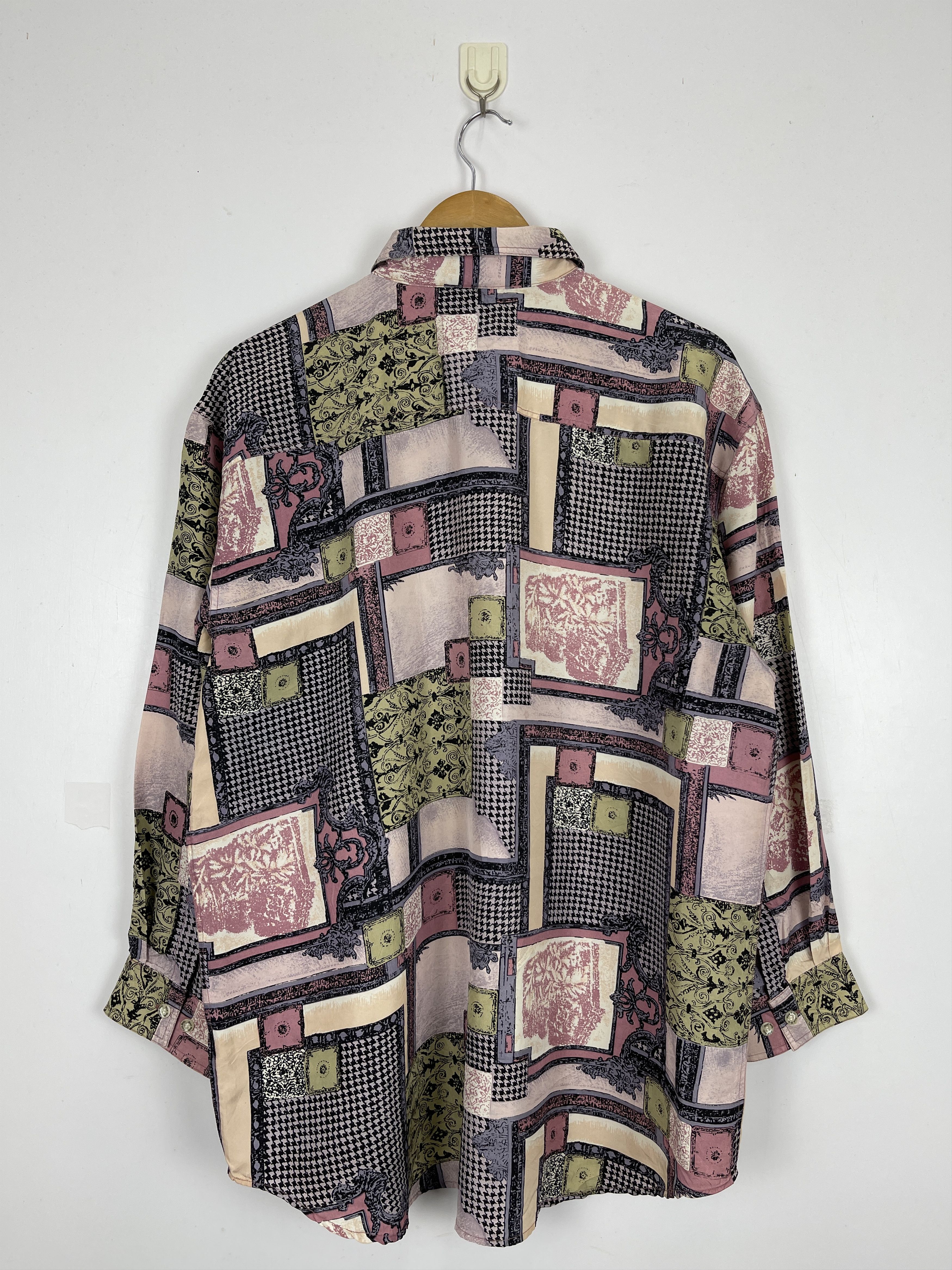Japanese Brand × Vintage Vintage Floral Square Pop Art Design Button Up TA0393 Shirt Size US L / EU 52-54 / 3 - 3 Thumbnail