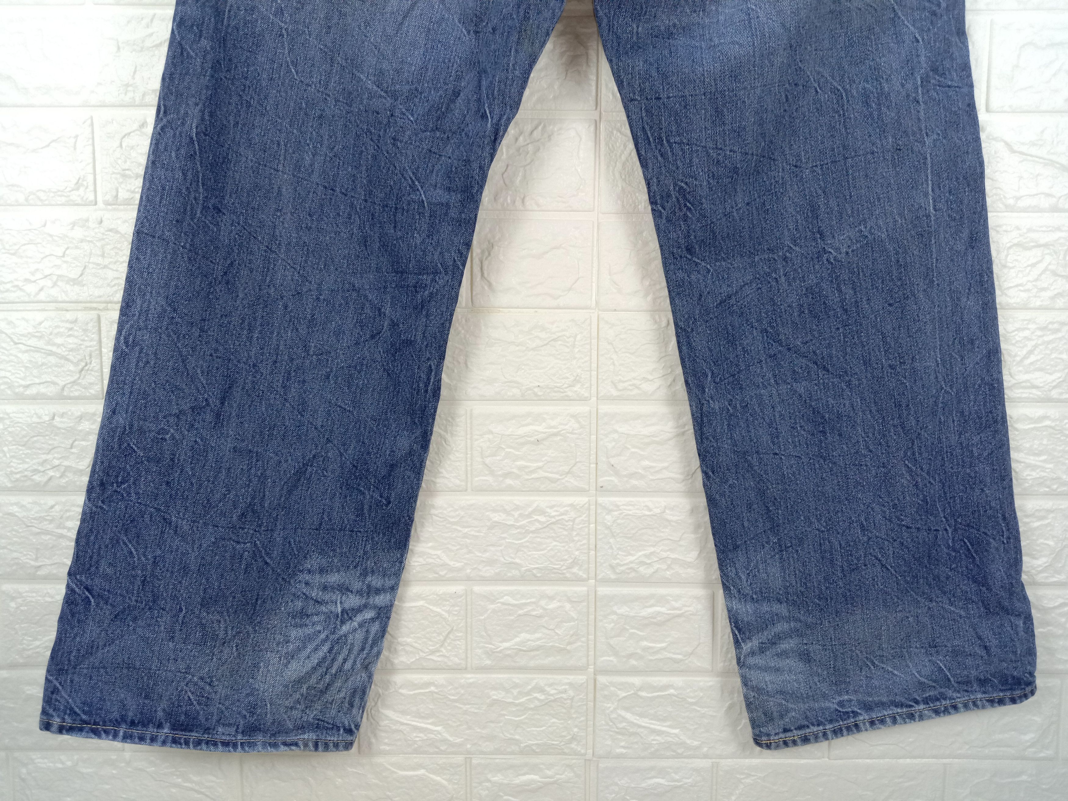 Levi's Vintage Levi's 569 Jeans Blue Wash Distressed Denim Size US 32 / EU 48 - 8 Thumbnail