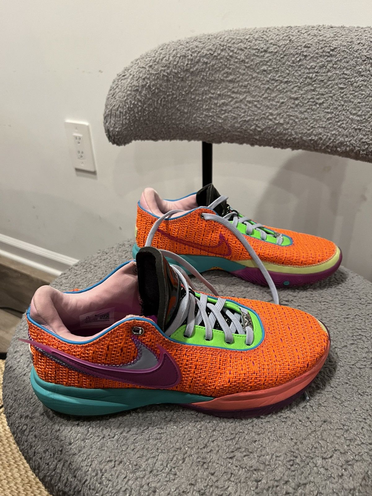 Nike Nike Lebron 20s Size US 9 / EU 42 - 5 Thumbnail