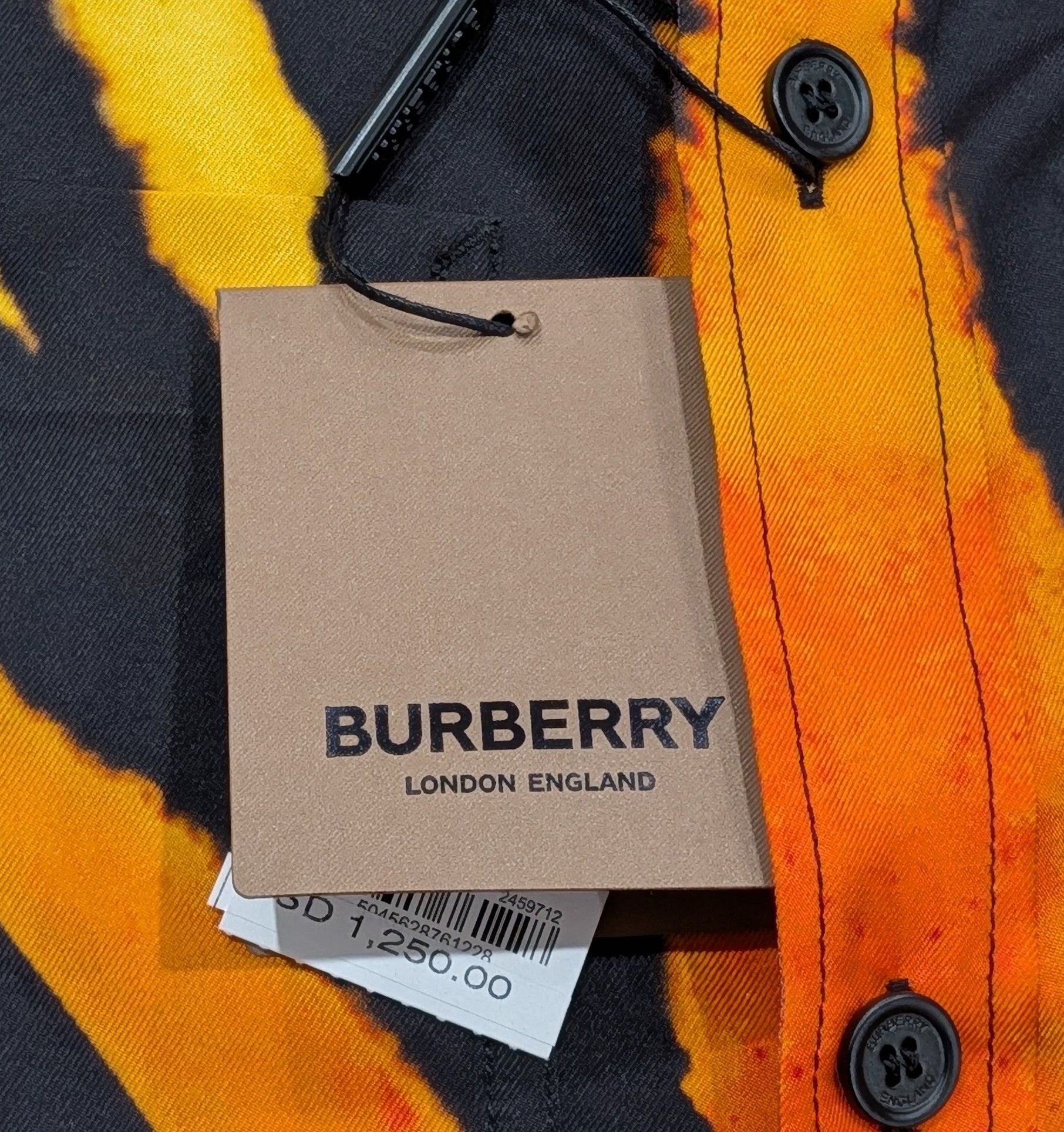 Burberry BURBERRY Tiger Print Silk Button Up Shirt Orange Small Size US S / EU 44-46 / 1 - 7 Thumbnail
