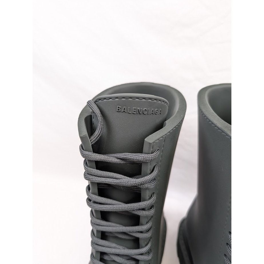 Balenciaga o1rshd1 Full Steroid Boots in Dark Khaki Size US 8 / EU 41 - 16 Thumbnail