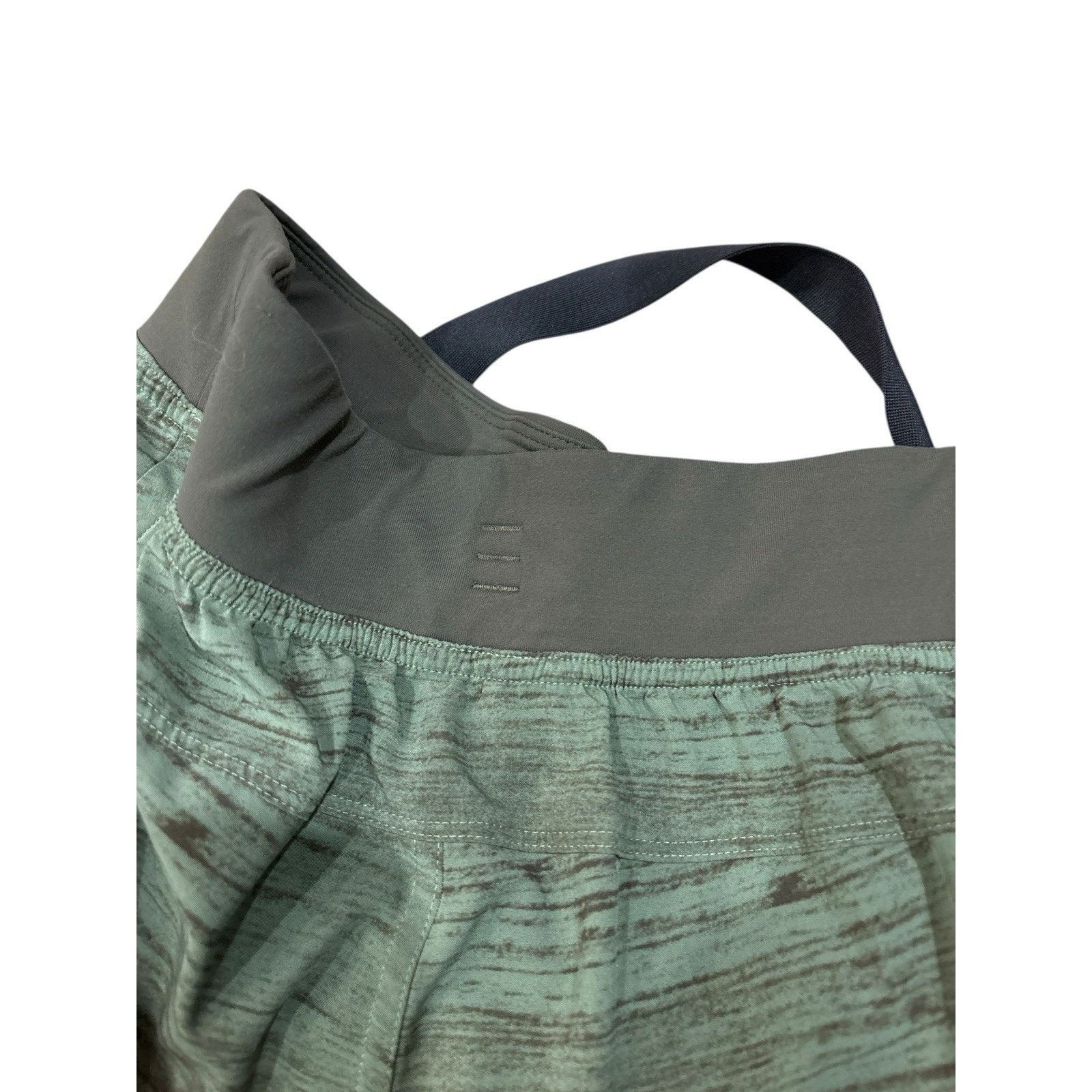 Lululemon Lululemon Surge 6” Shorts Men’s Medium Green Static Drift Size US 29 - 9 Thumbnail
