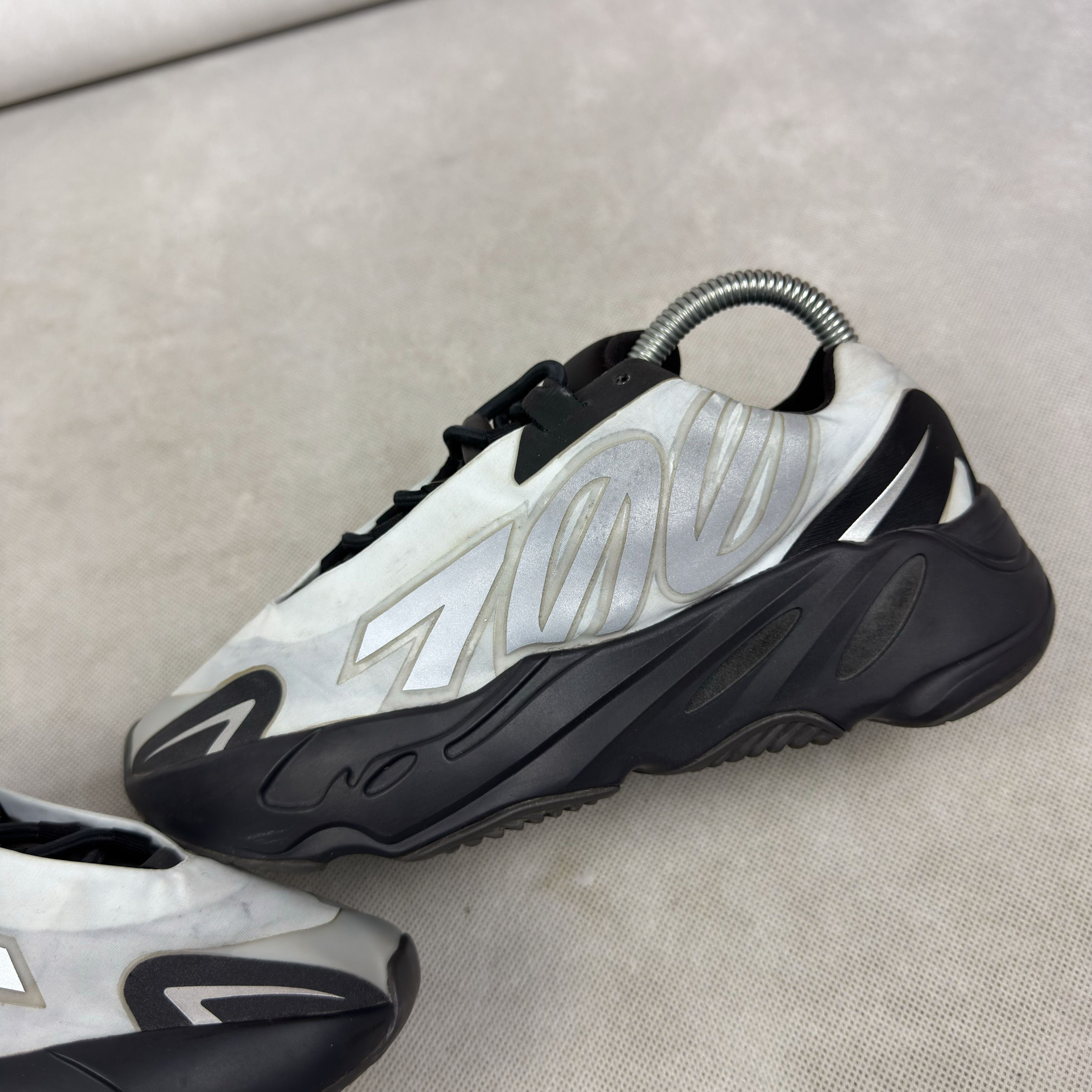 Adidas Adidas Yeezy Boost 700 MNVN GZ0711 Sneakers Shoes 6 Size US 6 / EU 39 - 9 Thumbnail