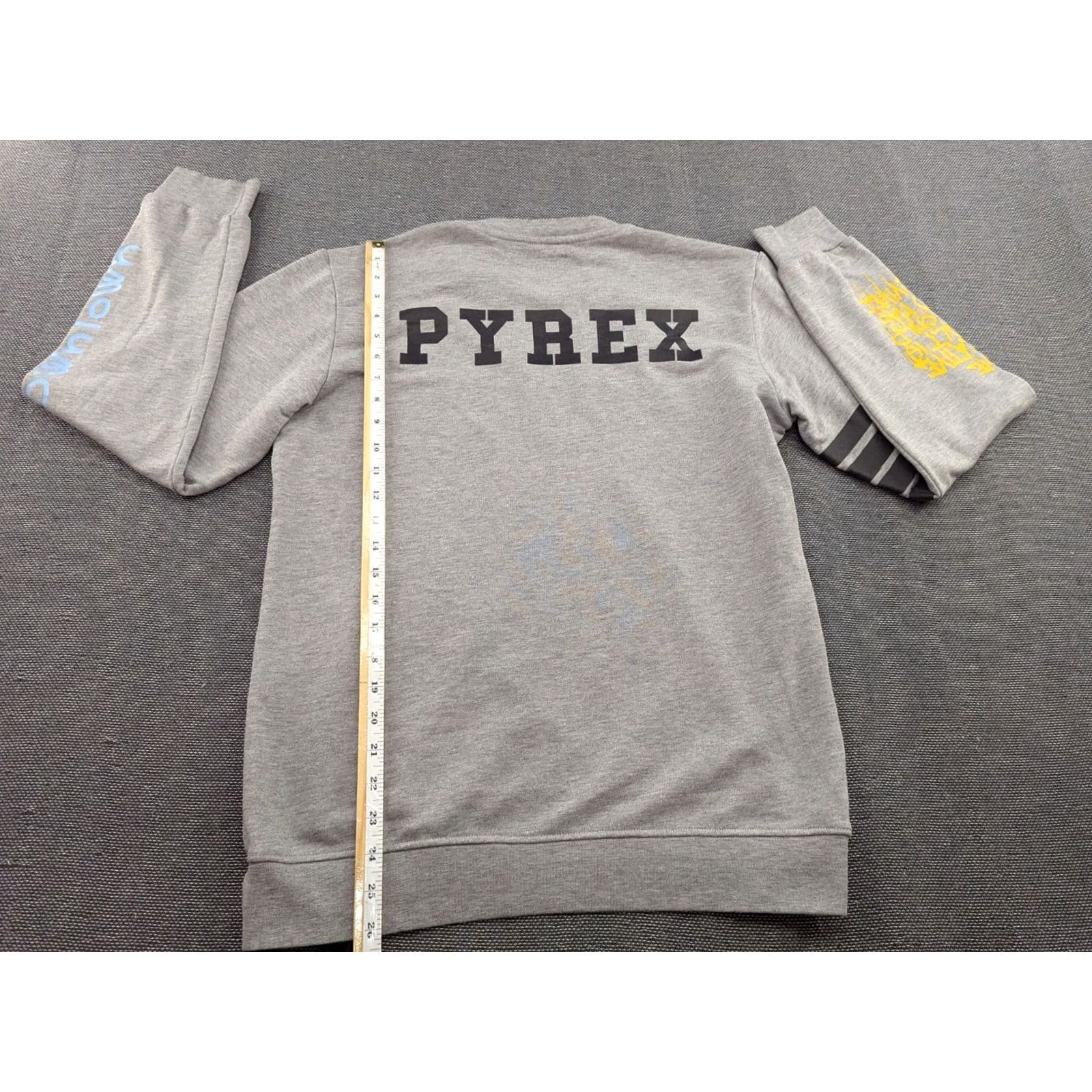 Vintage PYREX MEN Sweatshirt Large Gray Graffiti Skateboard Pullover Cotton Canvas Long Sleeve Athletic Mens Size US L / EU 52-54 / 3 - 6 Thumbnail