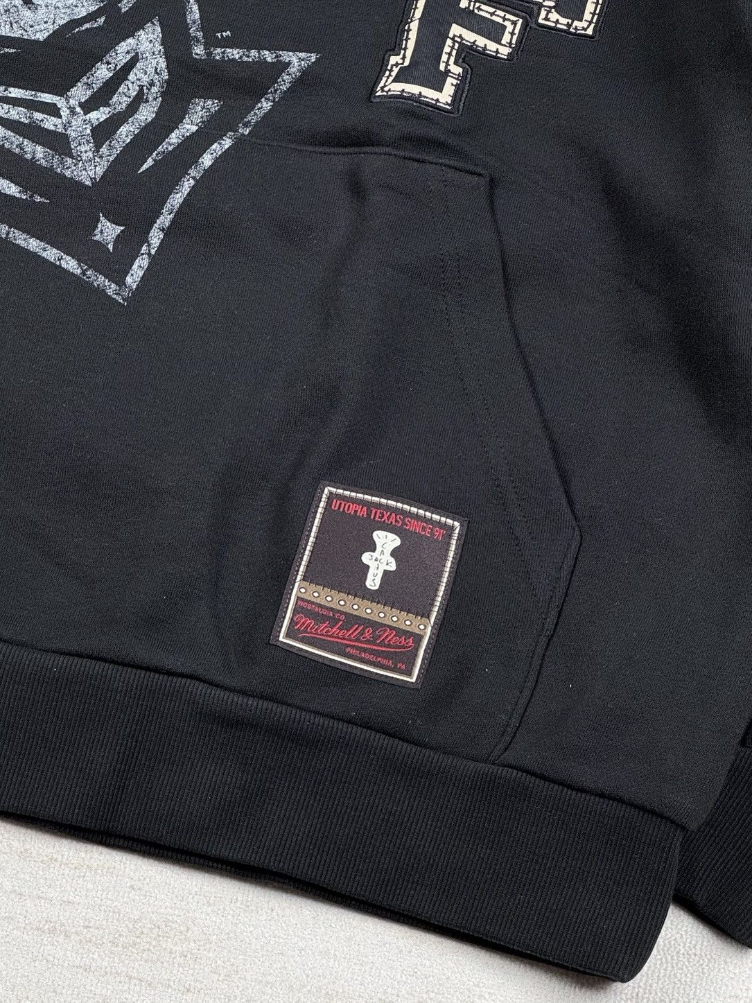 Mitchell & Ness × Travis Scott UNWORN* Travis Scott x M&N University Of Central Florida Size US L / EU 52-54 / 3 - 4 Thumbnail