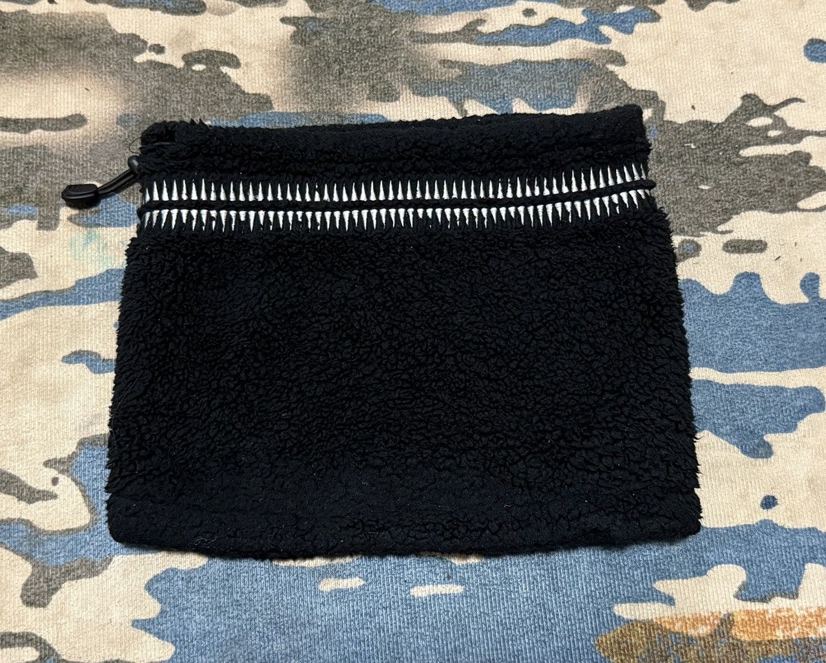 Undercover Undercover New Era Boa Fleece Neck Warmer Black Size ONE SIZE - 5 Thumbnail