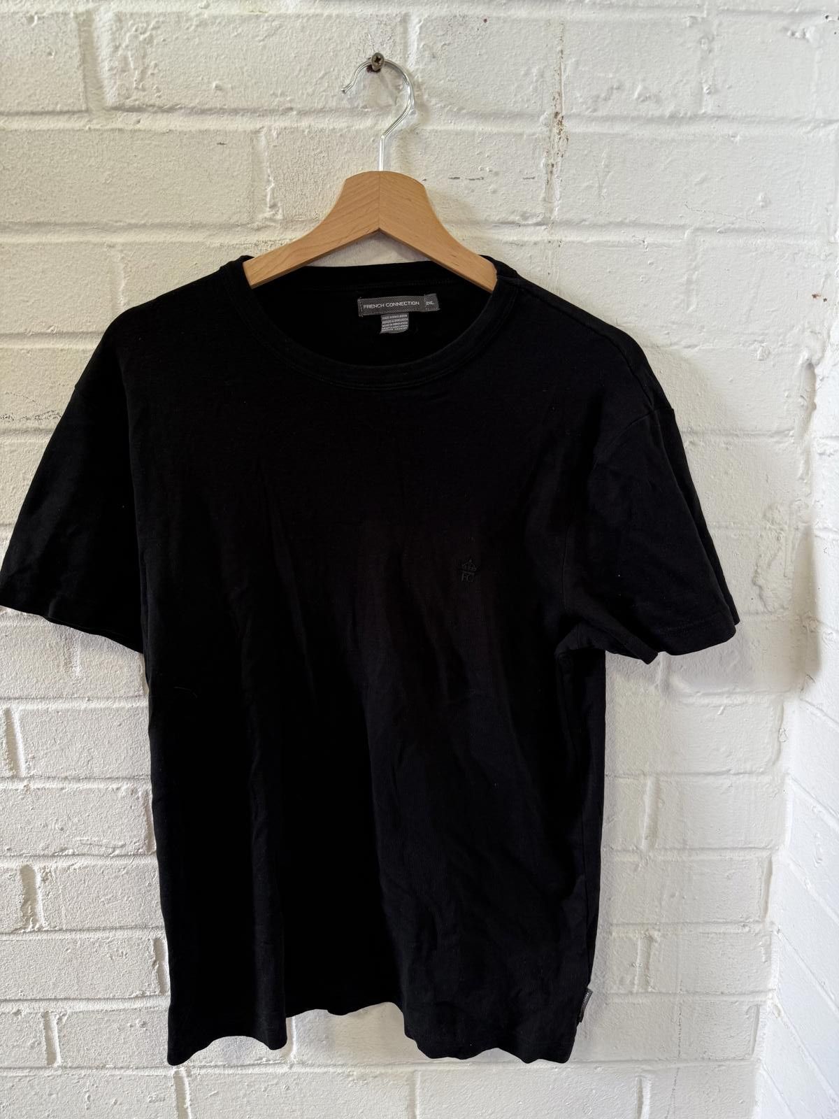 French Connection French Connection Black T-Shirt Size US XXL / EU 58 / 5 - 1 Thumbnail