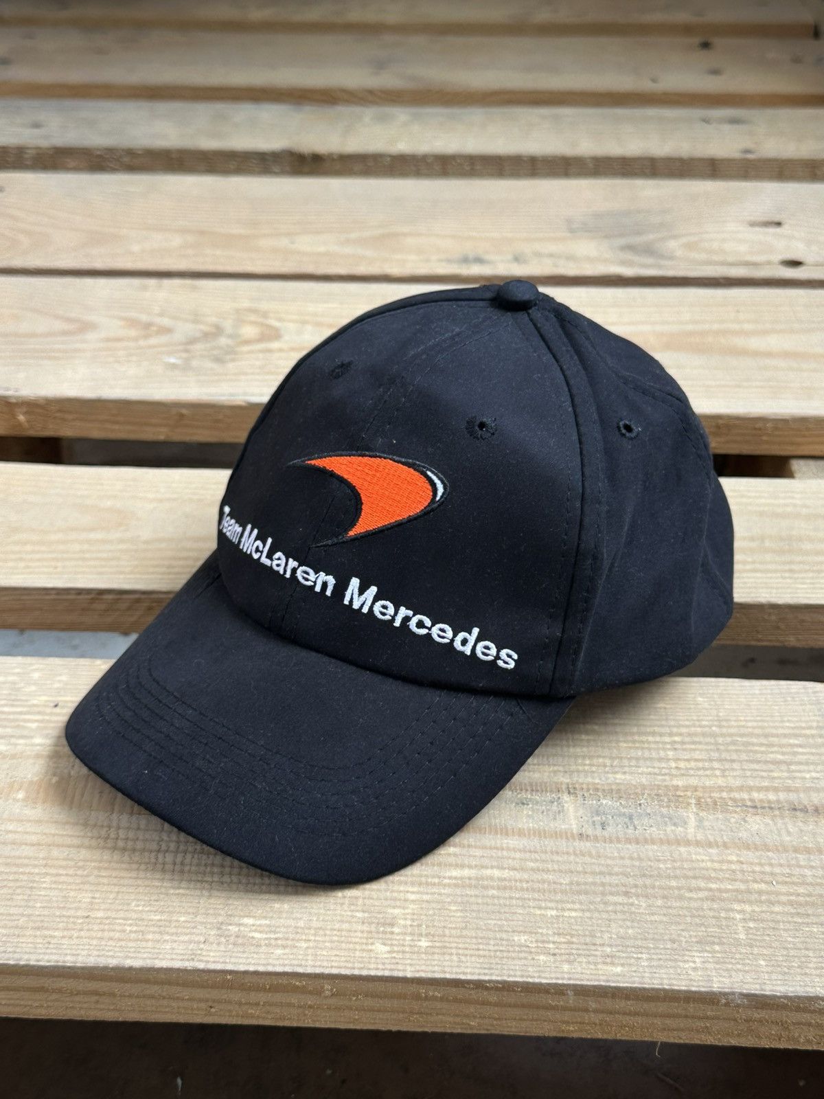 Mercedes-Benz MacLaren Mercedes Team Black Cap Size ONE SIZE - 1 Thumbnail