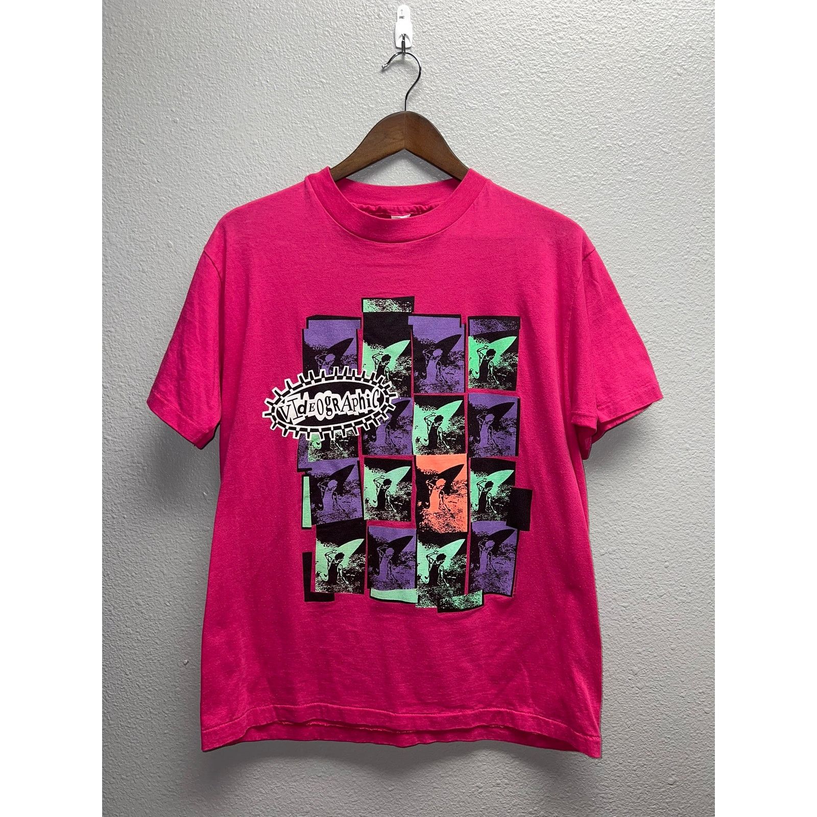 Vintage Vintage Surf Shirt Sun Sportswear Videographic Video Pink L Size US L / EU 52-54 / 3 - 1 Thumbnail