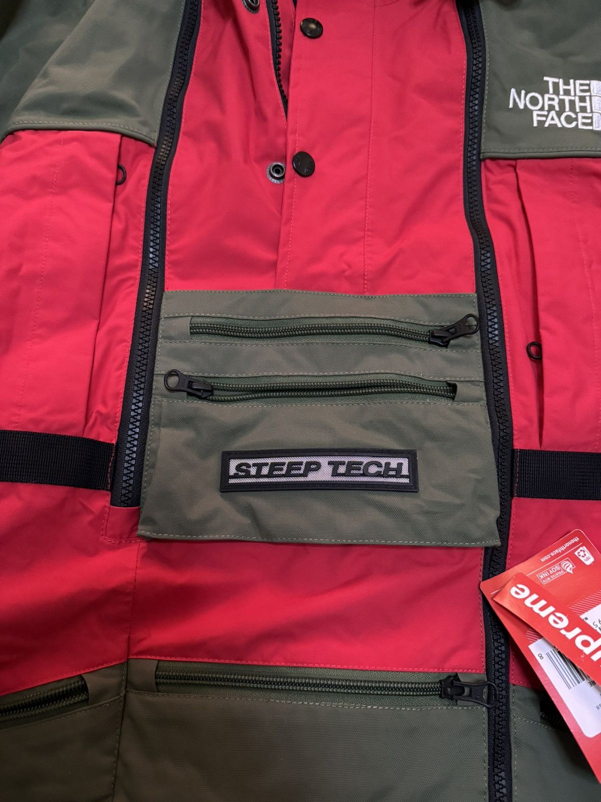 Supreme × The North Face Supreme tnf steep tech red green north face hooded jacket Size US L / EU 52-54 / 3 - 10 Thumbnail