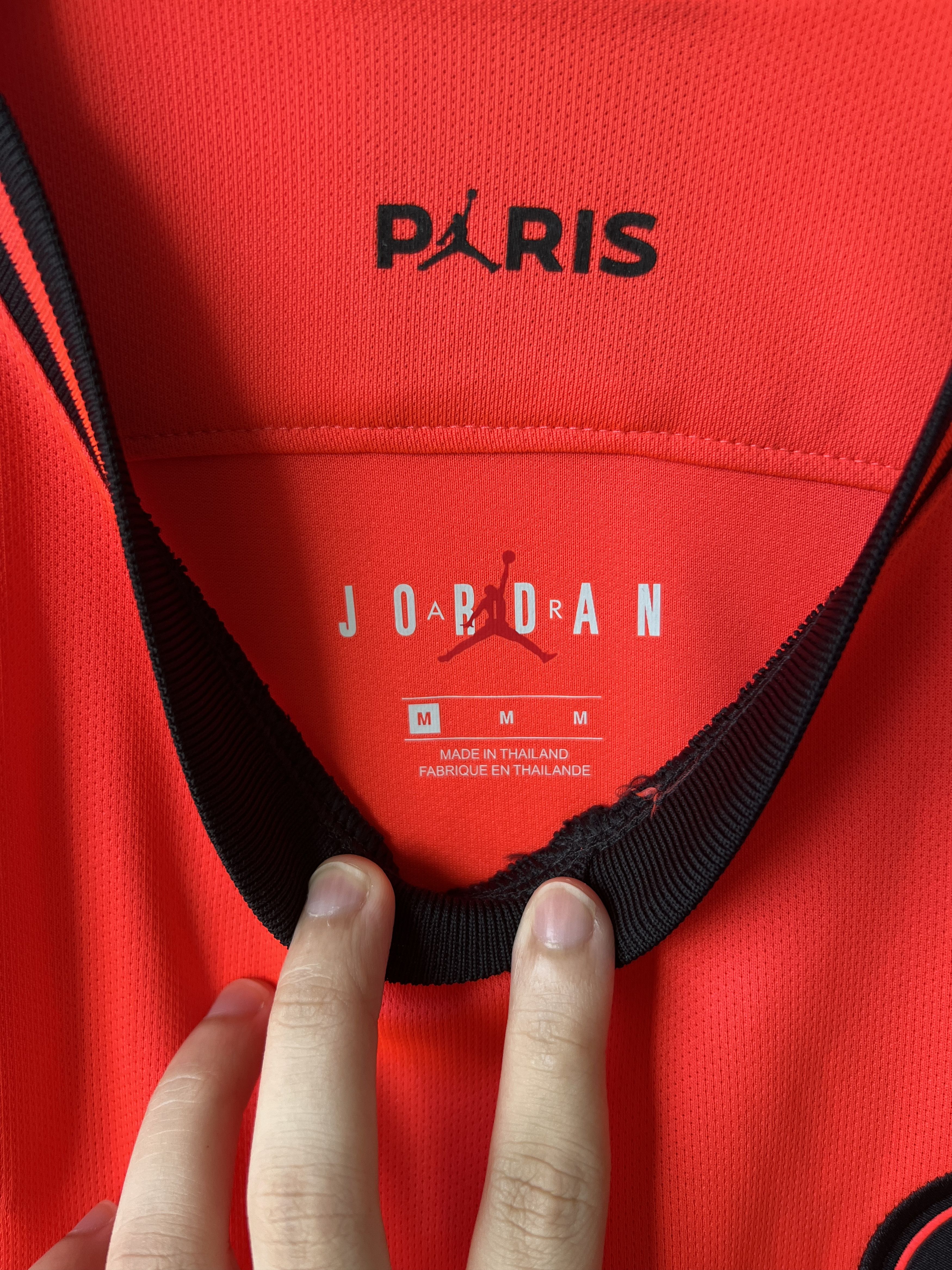 Nike (M) PSG 2019-20 Away Shirt Mbappe #7 (NEW) Kit Size US M / EU 48-50 / 2 - 3 Thumbnail