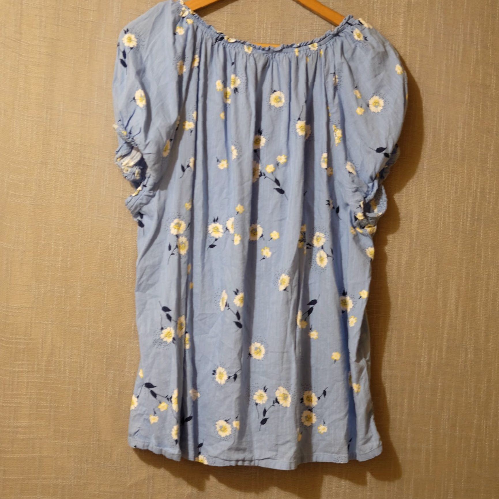 Vintage EUC St. Johns Bay Short Sleeve Blue Floral Tie Neck Blouse Women's 2X Shirt Womens Plus 2X Blue Floral Tie Neck Blouse Size XXL / US 16-18 / IT 52-54 - 4 Thumbnail