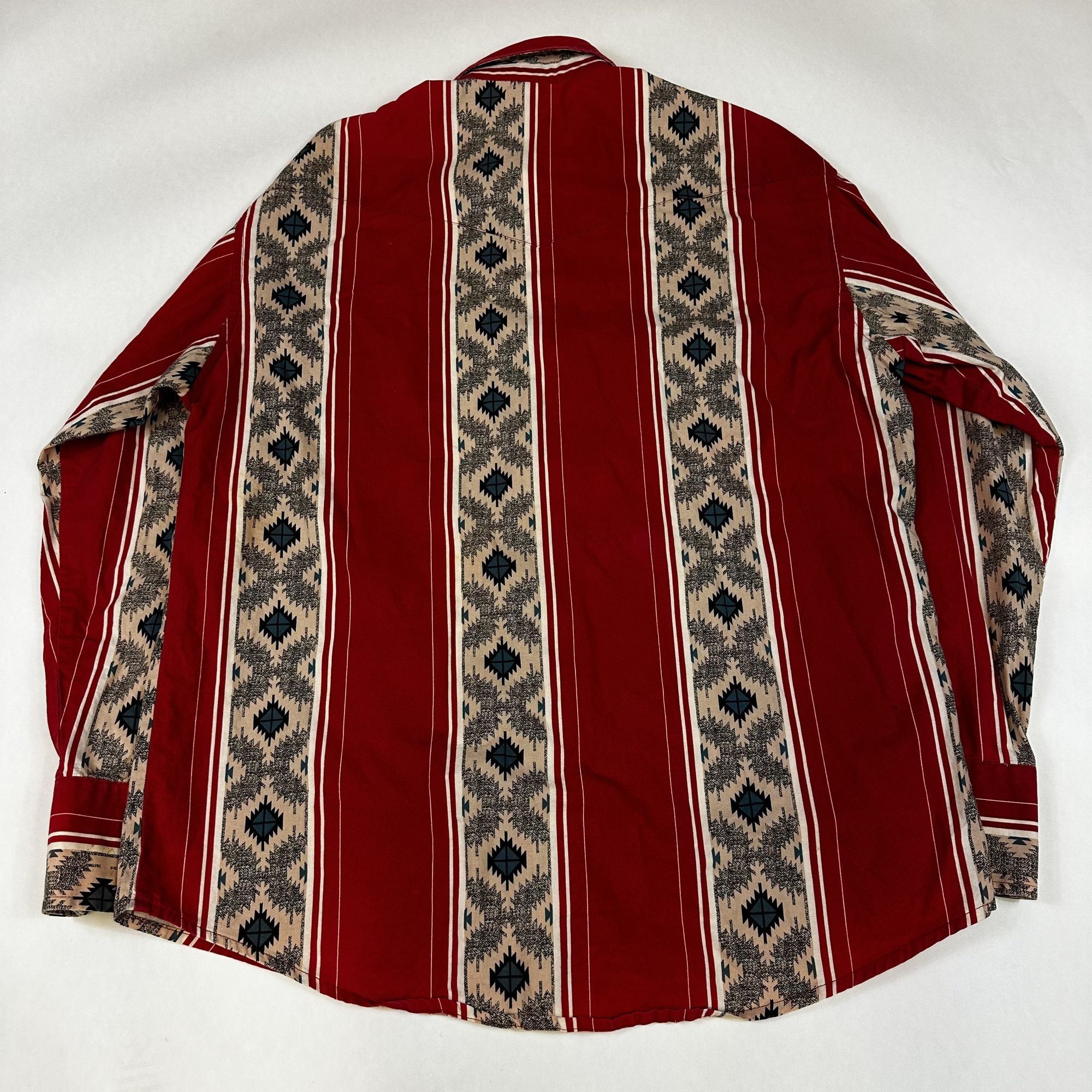 Wrangler Wrangler Western Red Aztec Stripe Long Sleeve Button-Up Shir Size US L / EU 52-54 / 3 - 2 Thumbnail