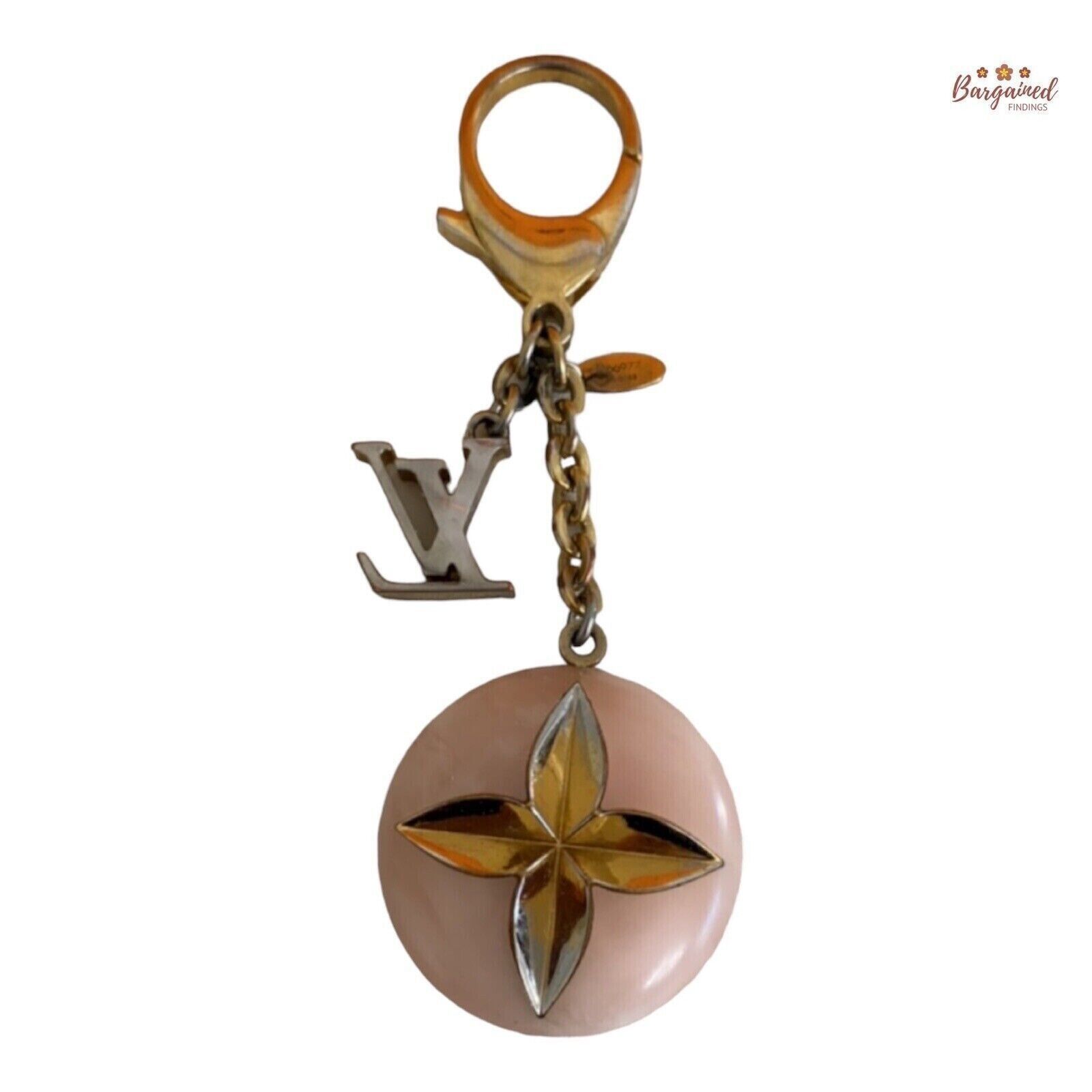 Louis Vuitton LOUIS VUITTON Rose Flower Vellur Key Holder Bag Charm M66977 Size ONE SIZE - 3 Thumbnail