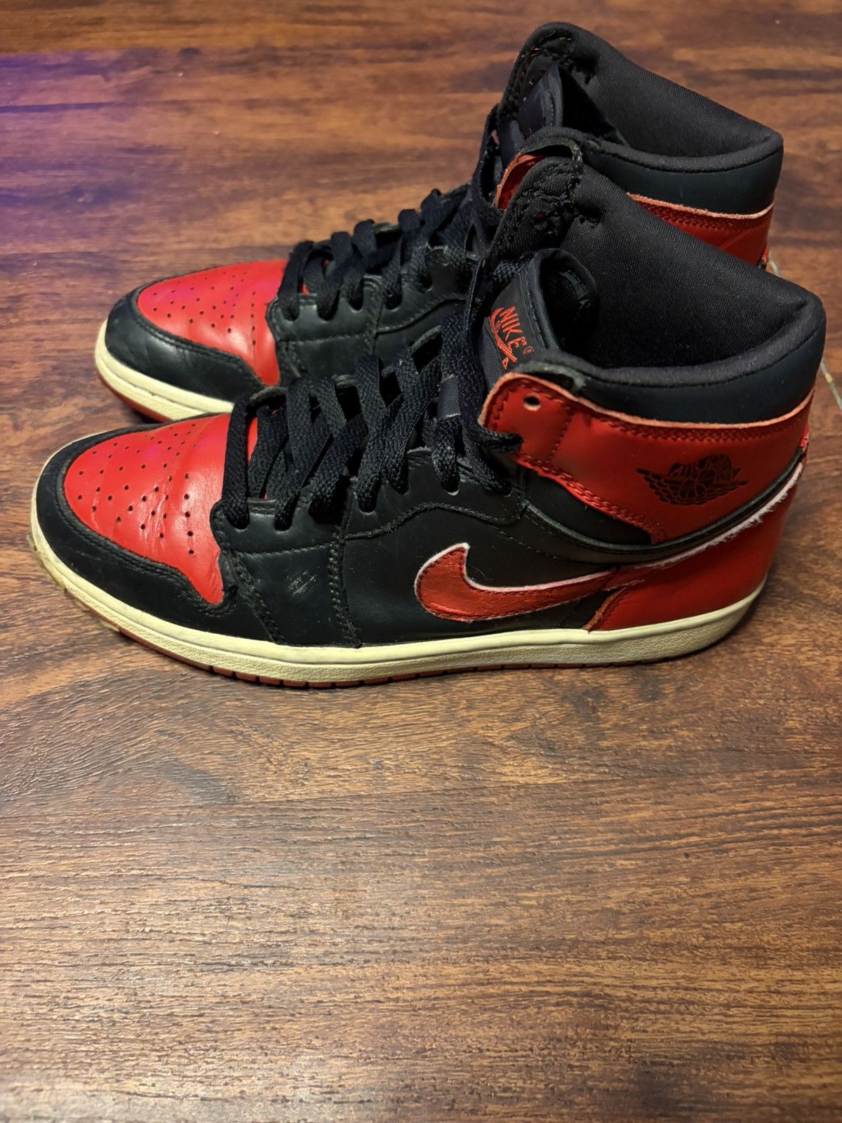 Jordan Brand Nike Air Jordan 1 “Bred” (2001) Size US 7.5 / EU 40-41 - 4 Thumbnail