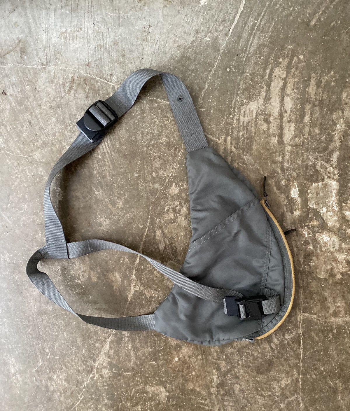 Junya Watanabe Junya Watanabe Nylon Tactical Sling Bag Comme des Garçons Size ONE SIZE - 3 Thumbnail