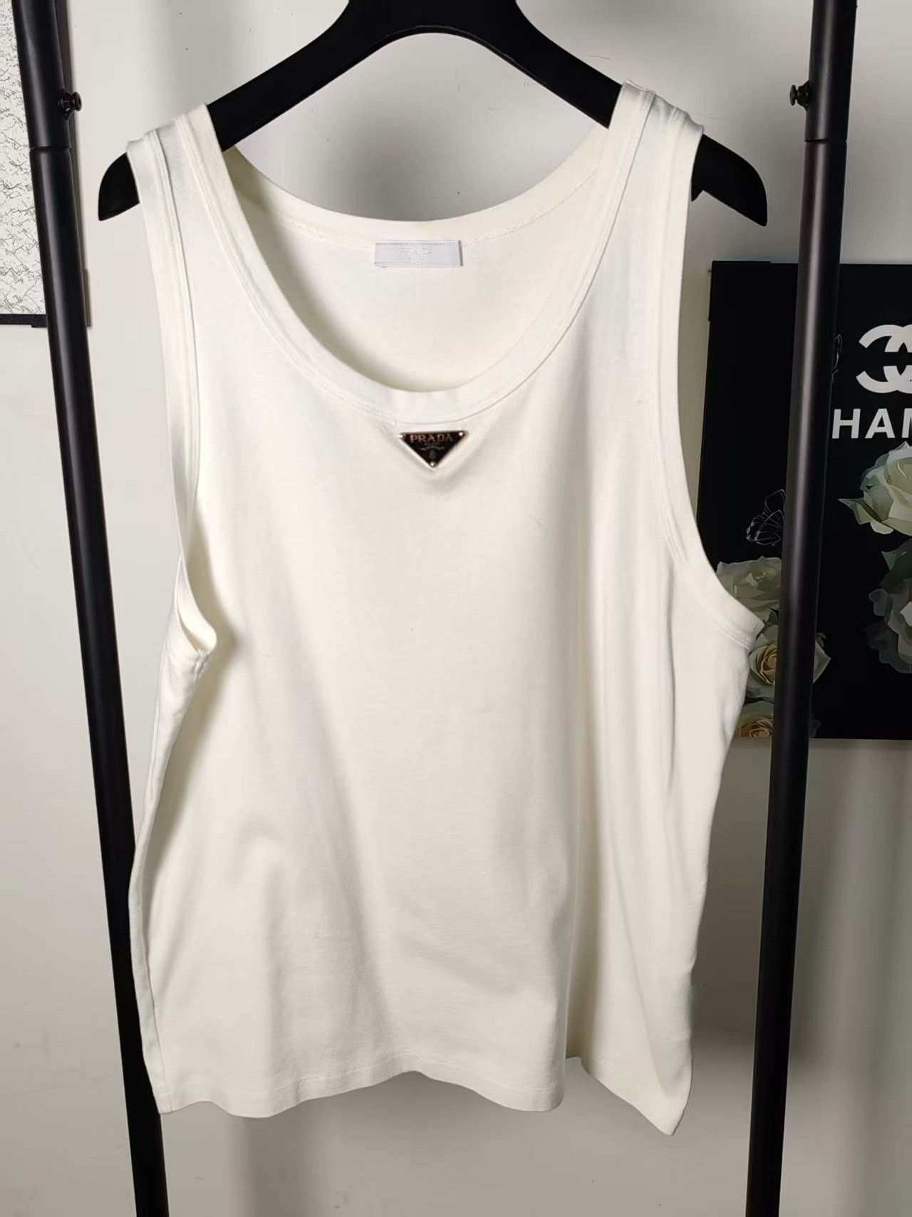 Prada Prada Metallic White Tank Top XXL Women Size XXL / US 16-18 / IT 52-54 - 1 Thumbnail