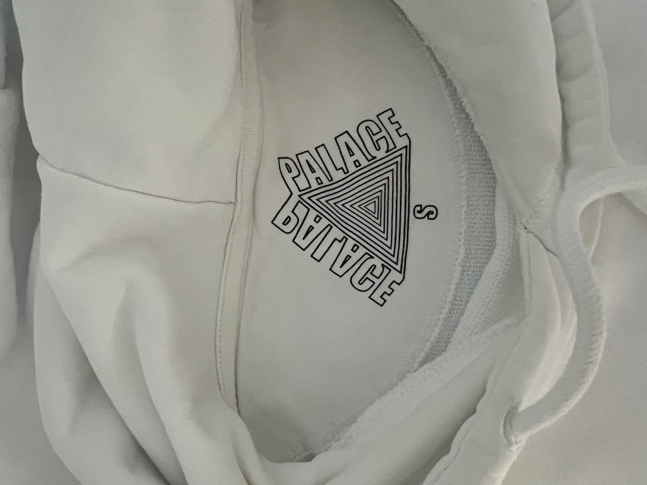 Palace TRI-GAINE HOOD WHITE Size US S / EU 44-46 / 1 - 3 Thumbnail
