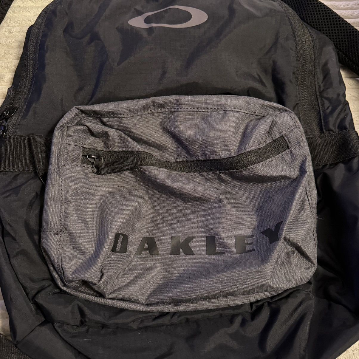 Oakley Oakley Revised Packable Backpack 2.0 in Blackout Size ONE SIZE - 3 Thumbnail