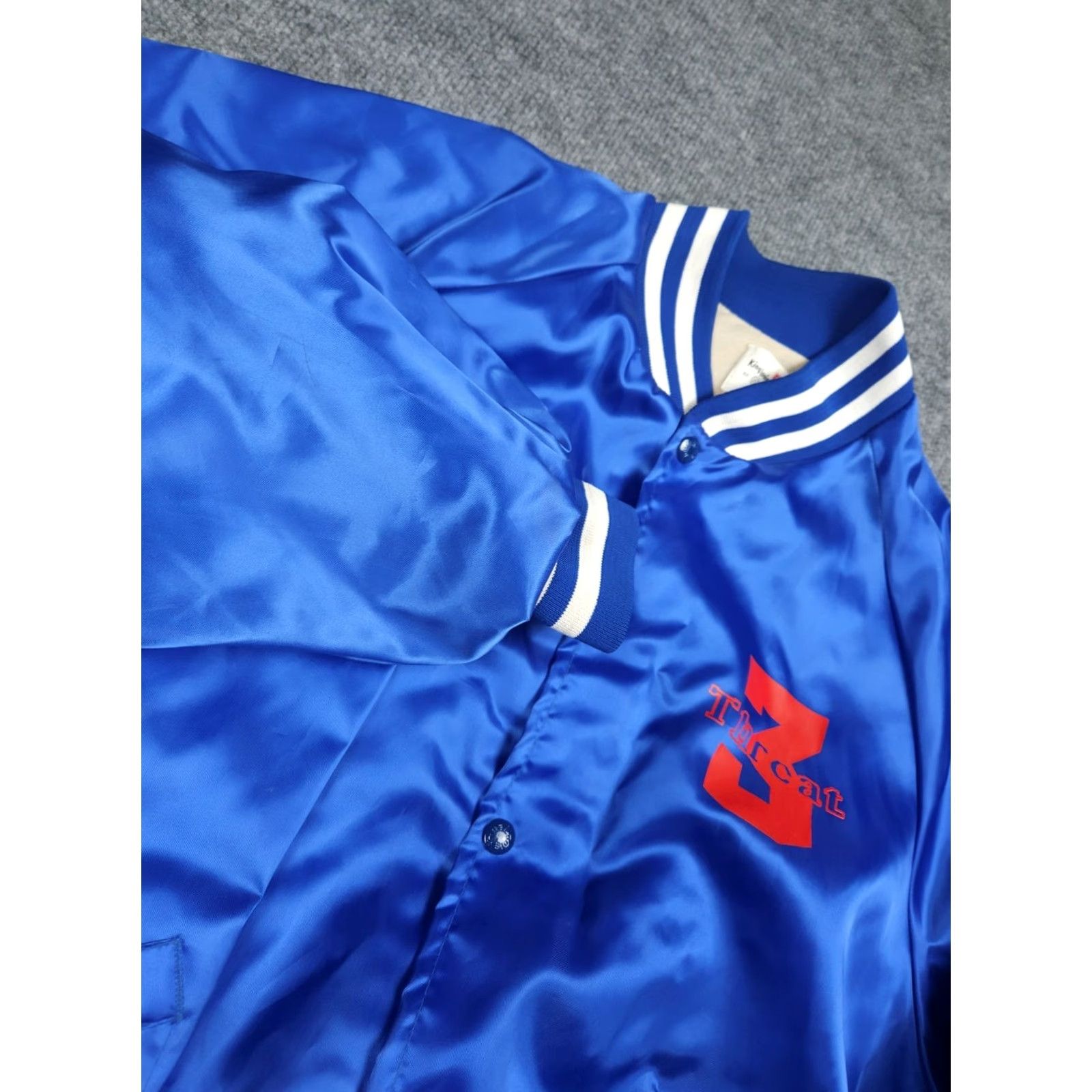 Vintage VINTAGE King Louie Satin Bomber Jacket Mens XL Blue Lined TRIPLE THREAT 3 Threat Jacket Mens XL Blue Satin Bomber Size US XL / EU 56 / 4 - 3 Thumbnail