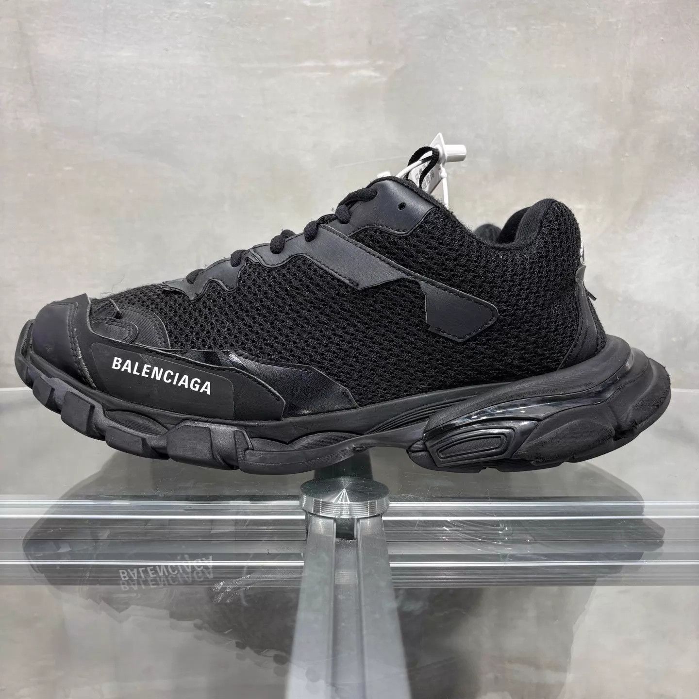 Balenciaga Balenciaga Track 3.0 Distressed Black Sneakers 43 Size US 10 / EU 43 - 3 Thumbnail