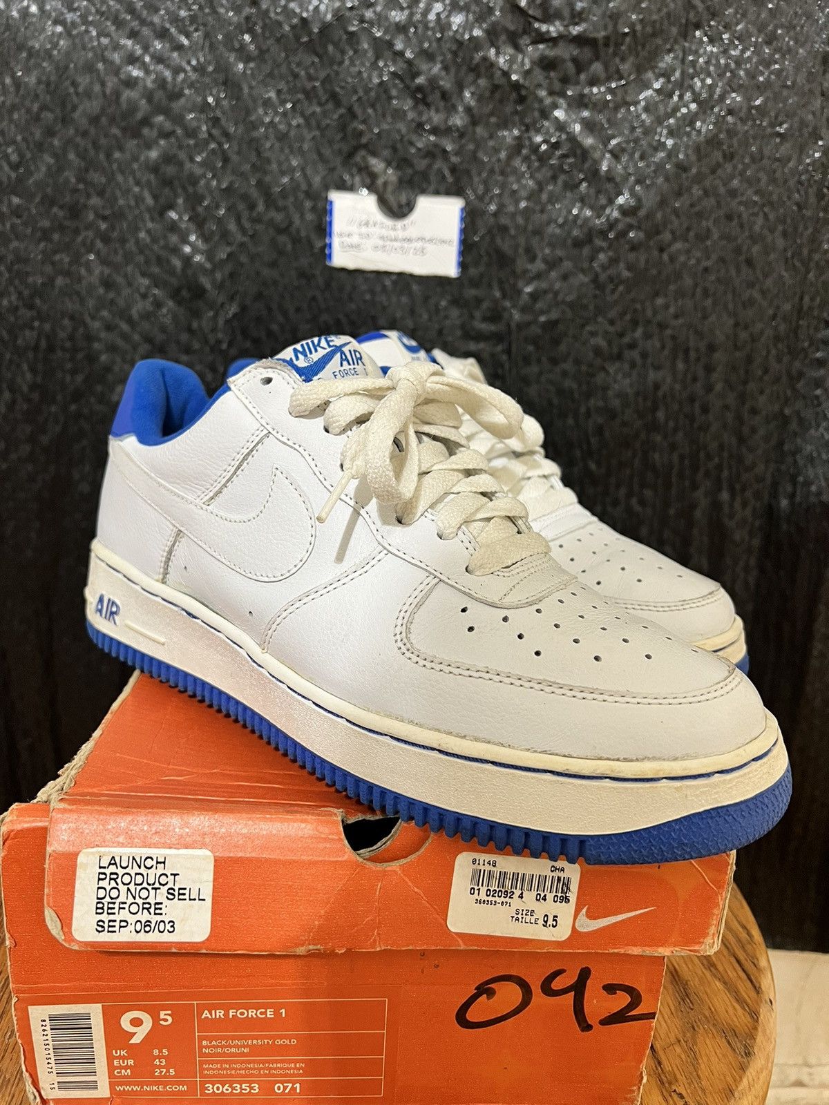 Nike 24hr FLASH SALE* Air Force 1 “2002” VERY RARE OG Size US 9 / EU 42 - 1 Thumbnail