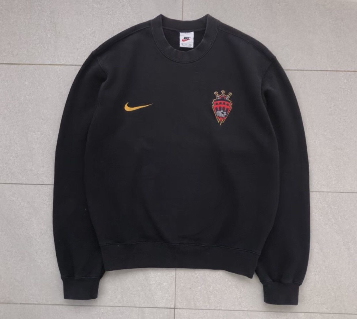 Nike Vintage 90s Nike Premier Cup 97-98 Football Sweatshirt Size US S / EU 44-46 / 1 - 15 Thumbnail
