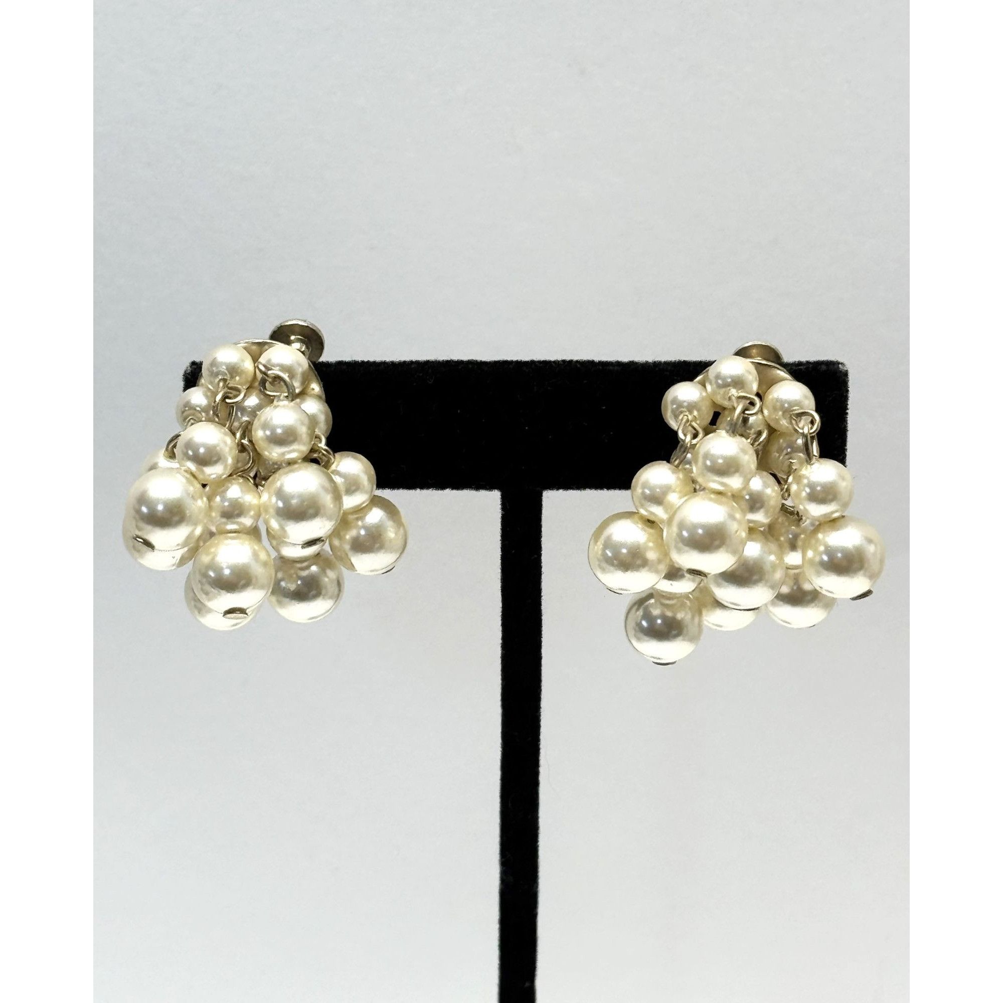 Vintage Vintage faux pearl dangle cluster earrings Size ONE SIZE - 1 Thumbnail