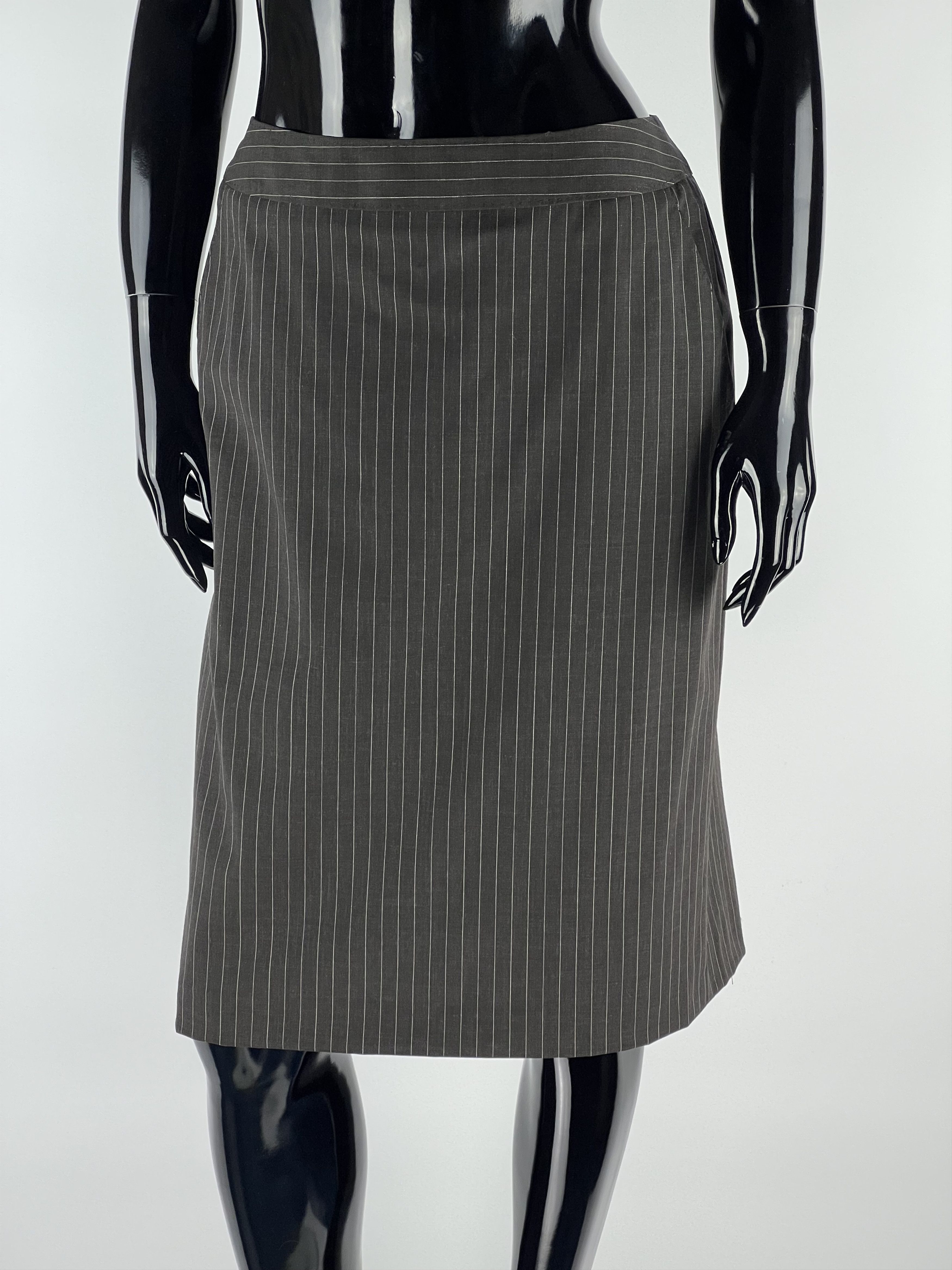 Max Mara Max Mara Gray Striped Wool Dress Size US 8 Size 30" / US 8 / IT 44 - 1 Thumbnail